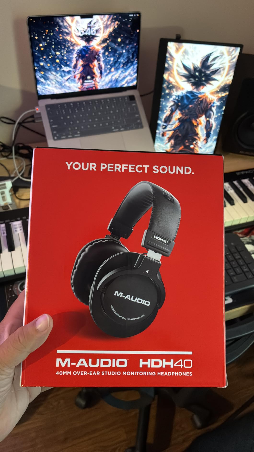 M-AUDIO HDH40 Closed-Back Over-Ear Headphones customer photo 2