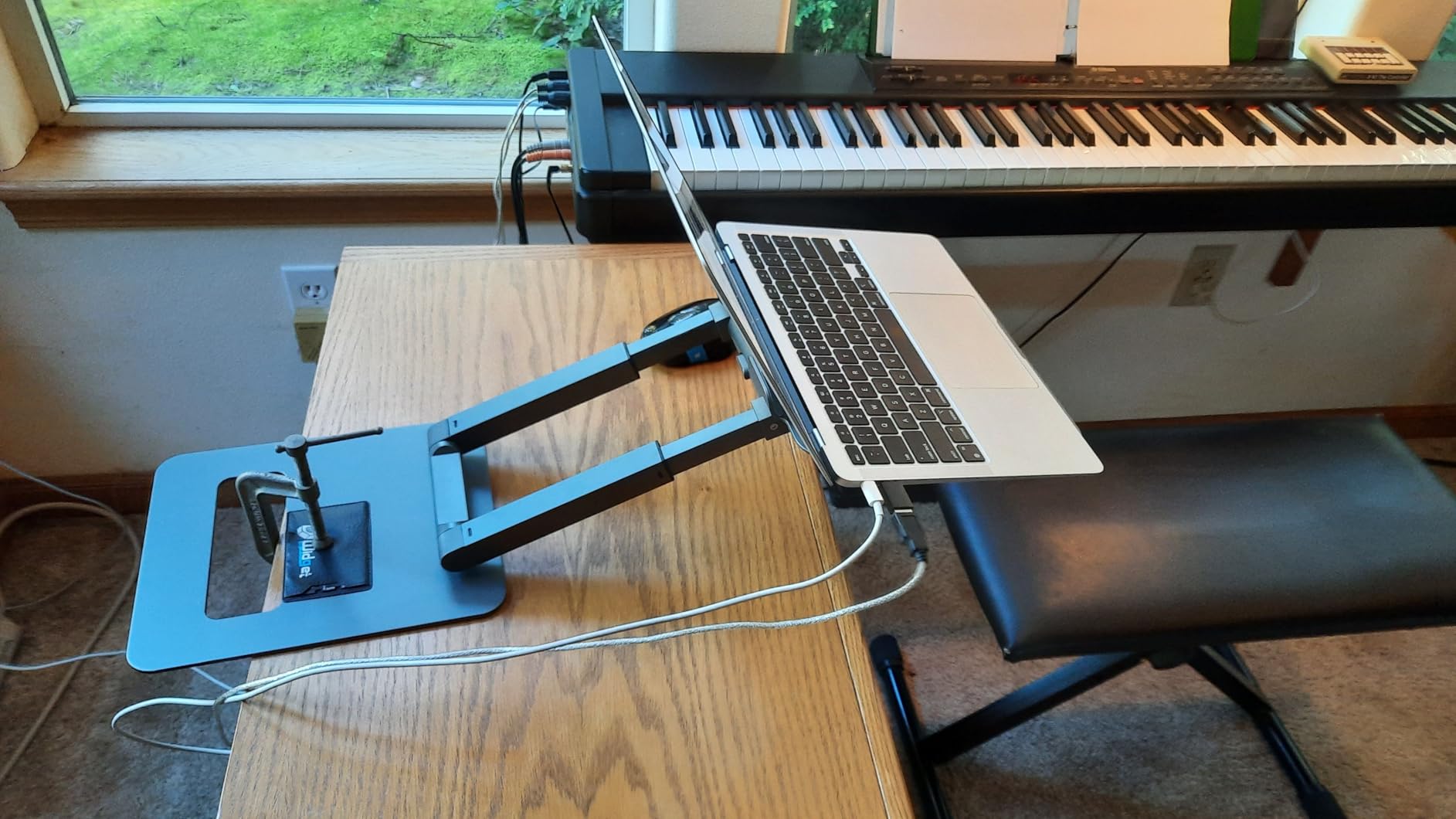 tounee Laptop Stand for Desk Adjustable Height, Telescopic Computer Stand with Pull Out Design Ergonomic Laptop Riser Fits All Laptops 10-17