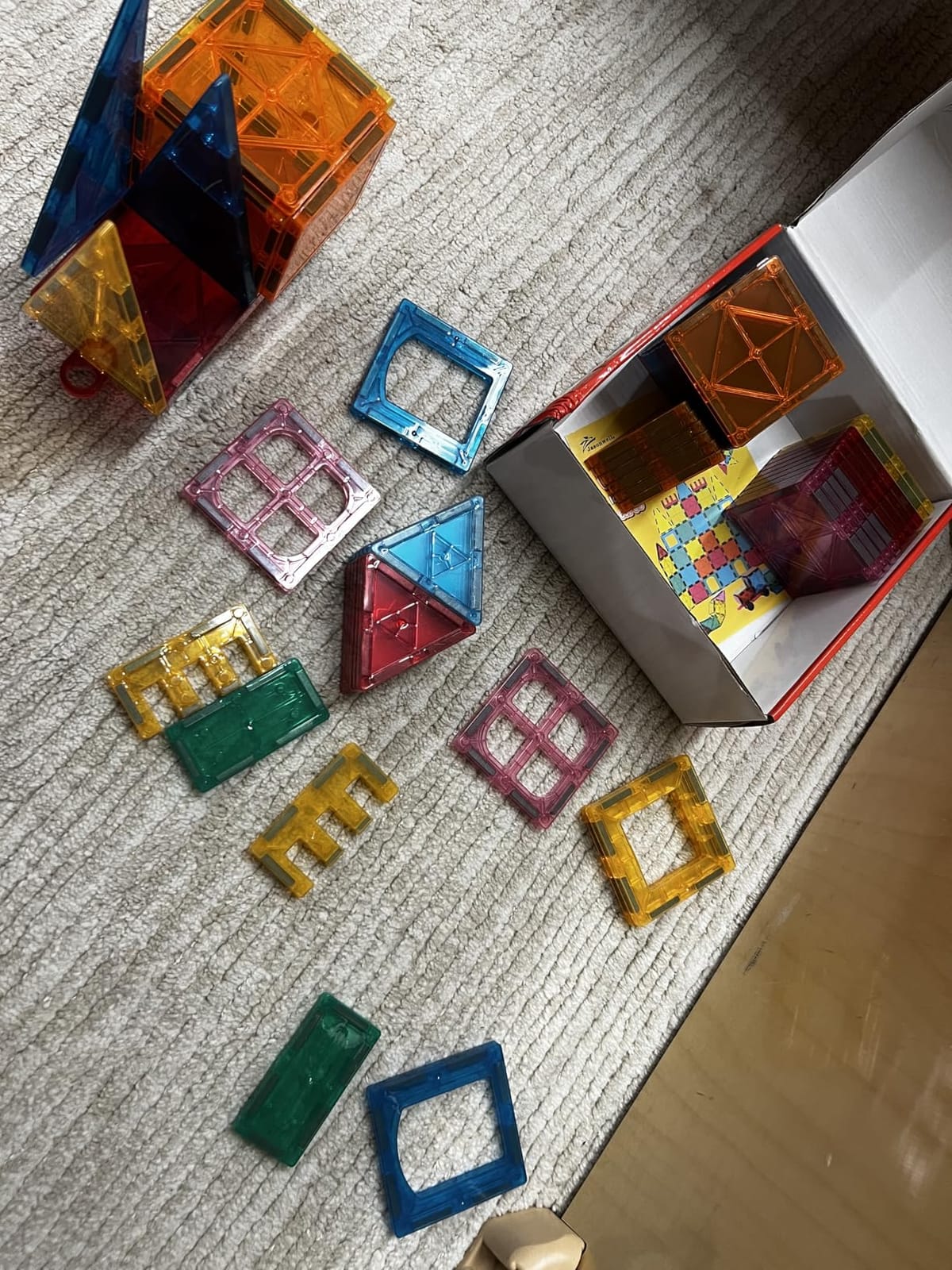 Jasonwell 100pcs Magnetic Tiles Building Blocks Set for Boys Girls Preschool Educational Magnet Construction Kit Stacking STEM Toys Christmas Birthday Gift for Kids Toddler 3 4 5 6 7 8 9 10 + Year Old customer photo 2