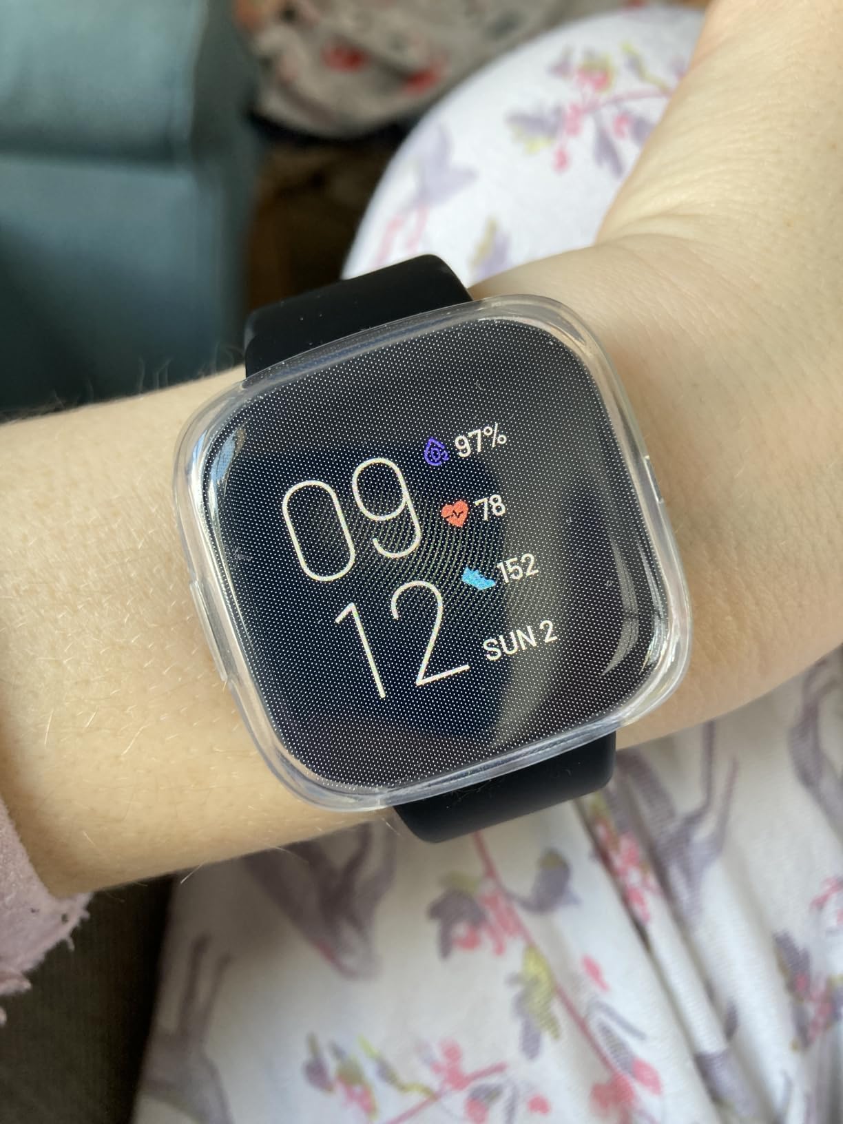 Fitbit Versa 4 Health & Fitness Smartwatch with GPS, 24/7 Heart Rate, Sleep Tracking, Workout Modes, Built-in Alexa, Water Resistant, 6+ Day Battery Life - Black customer photo 2