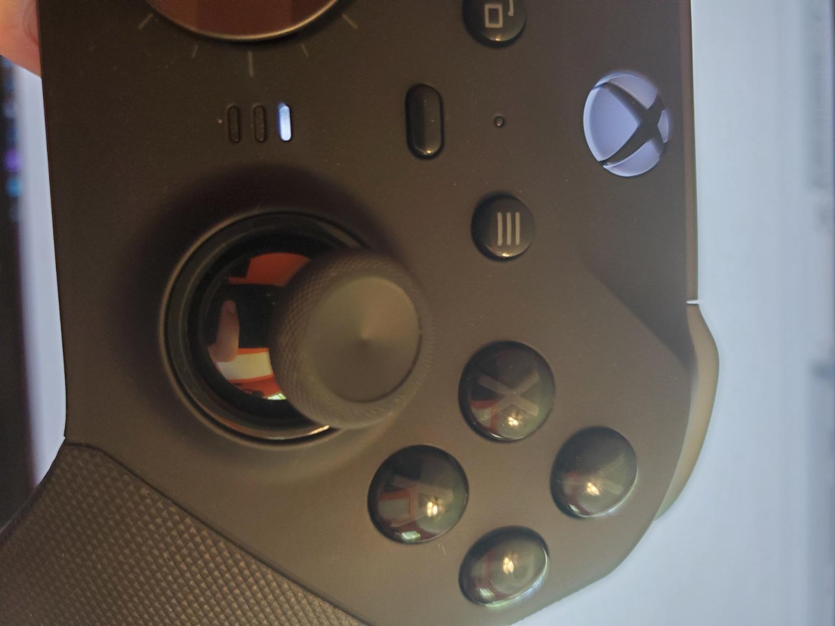 Xbox Wireless Gaming Controller | Elite Series 2 Core | White | Console, PC, and Android | Adjustable Thumbsticks | Trigger Locks customer photo 2