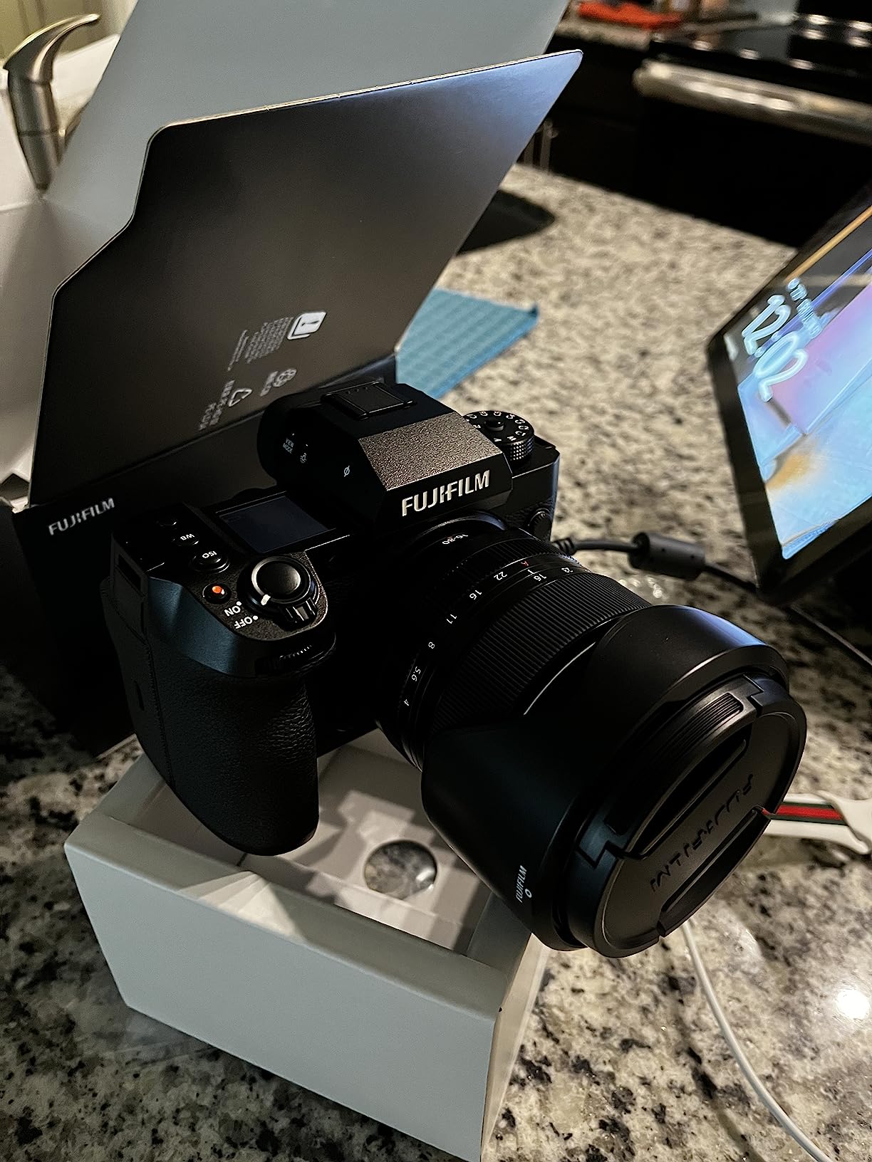 Fujifilm X-H2 Mirrorless Digital Camera XF16-80mm Lens Kit - Black customer photo 1