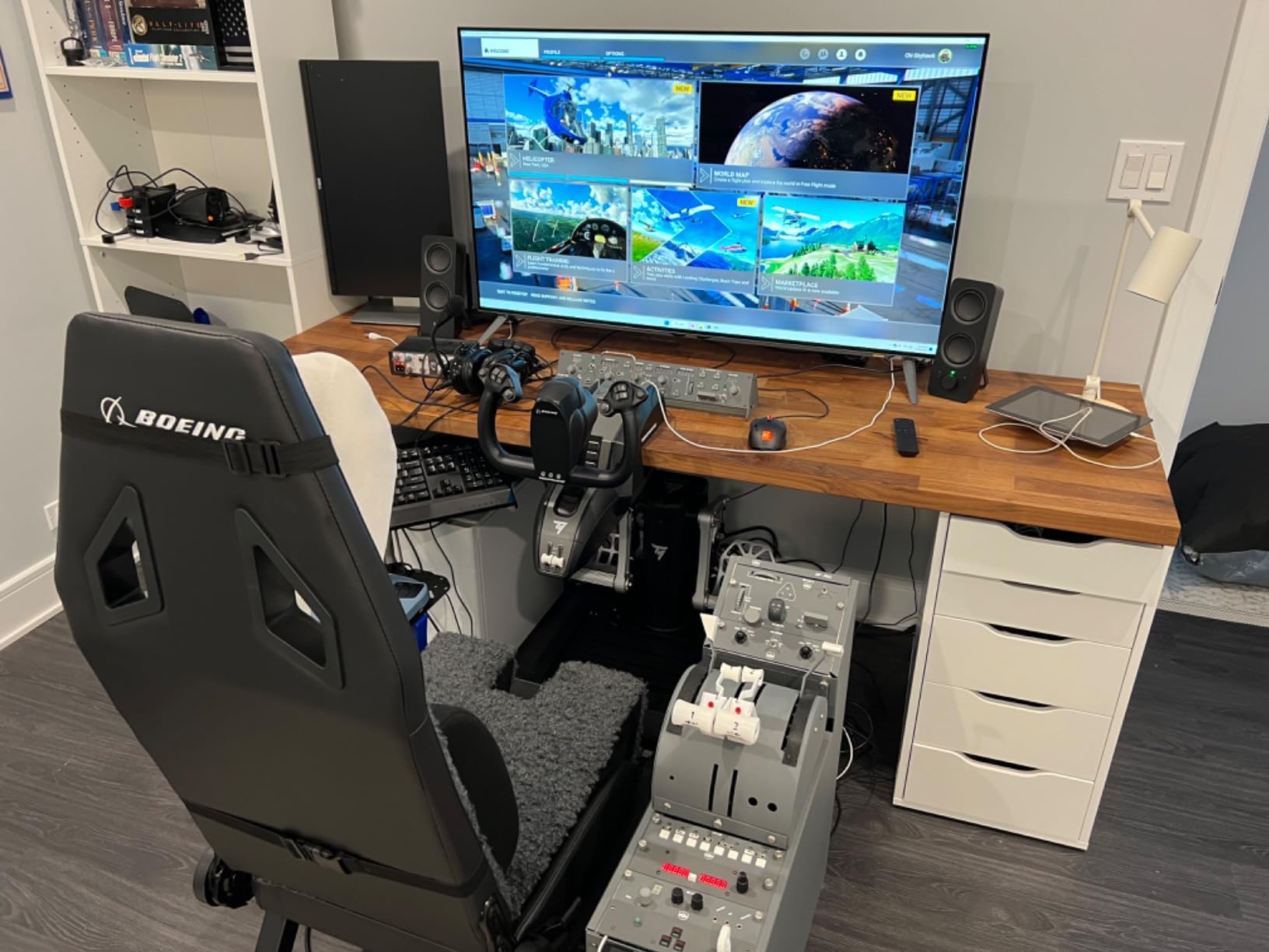 Next Level Racing Flight Simulator Cockpit: Boeing Commercial Edition (NLR-S027) customer photo 1