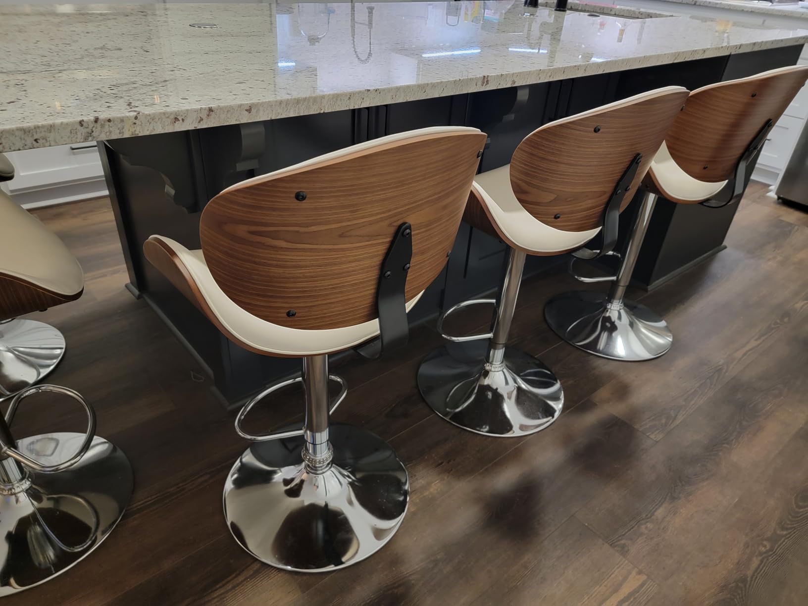 YaFiti Swivel Bar Stools Set of 2, Bar Stools for Kitchen Counter, Black customer photo 1