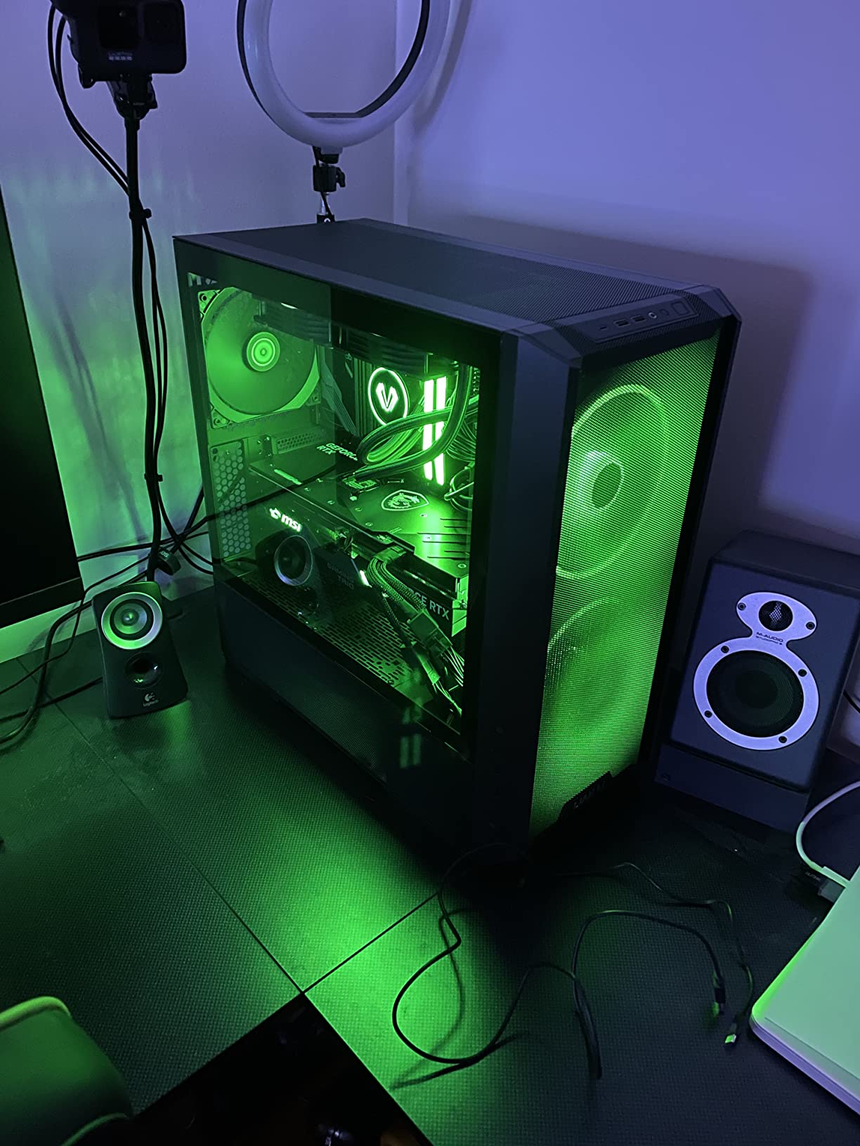 MSI Gaming GeForce RTX 4080 16GB GDRR6X 384-Bit HDMI/DP Nvlink Tri-Frozr 3 Ada Lovelace Architecture Graphics Card (RTX 4080 16GB Gaming X Trio) customer photo 2