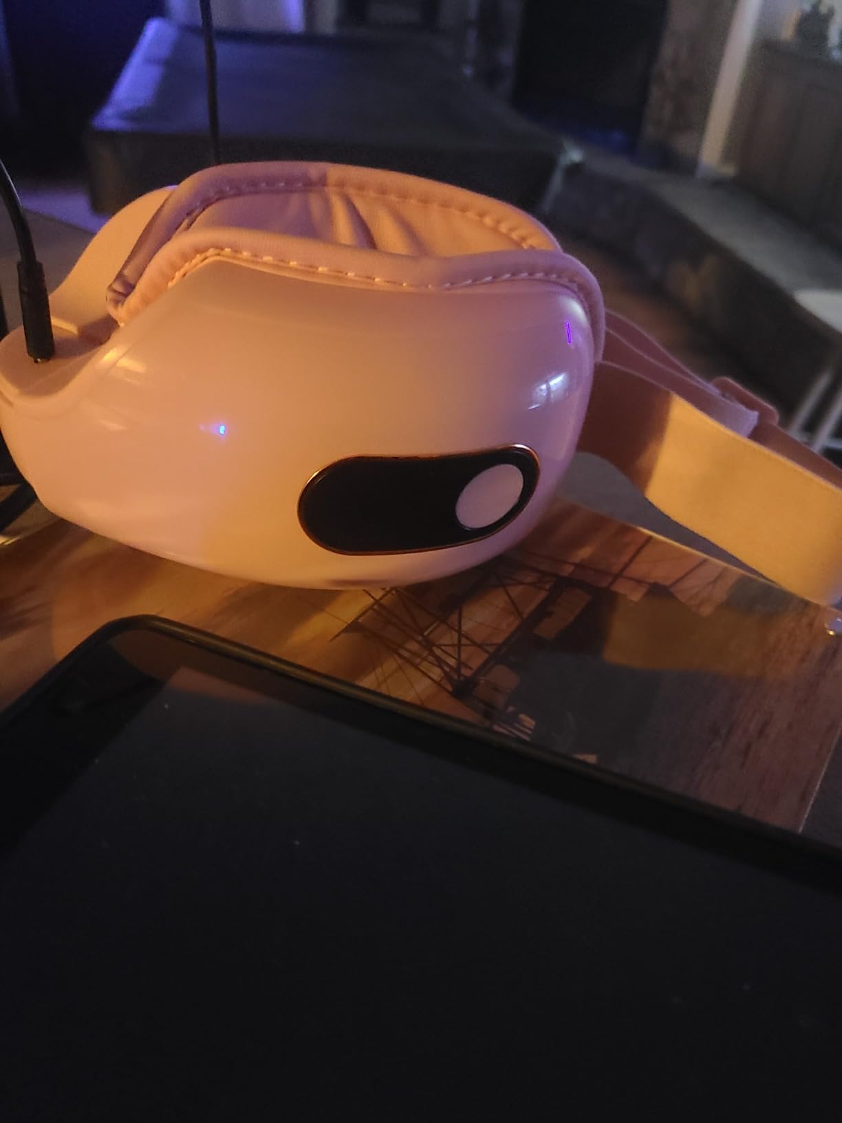 Eye Massager with Airbag Kneading,Constant Temperature Hot Compress, Multi-Frequency Vibration and Bluetooth Music (Blush Pink, Large) customer photo 2