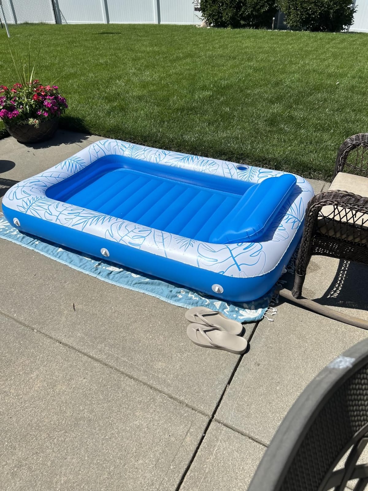 Inflatable Tanning Pool Lounger Float - Jasonwell 4 in 1 Sun Tan Tub Sunbathing Pool Lounge Raft Floatie Toys Water Filled Tanning Bed Mat Pad for Adult Blow Up Kiddie Pools Kids Ball Pit (MG,L) customer photo 2