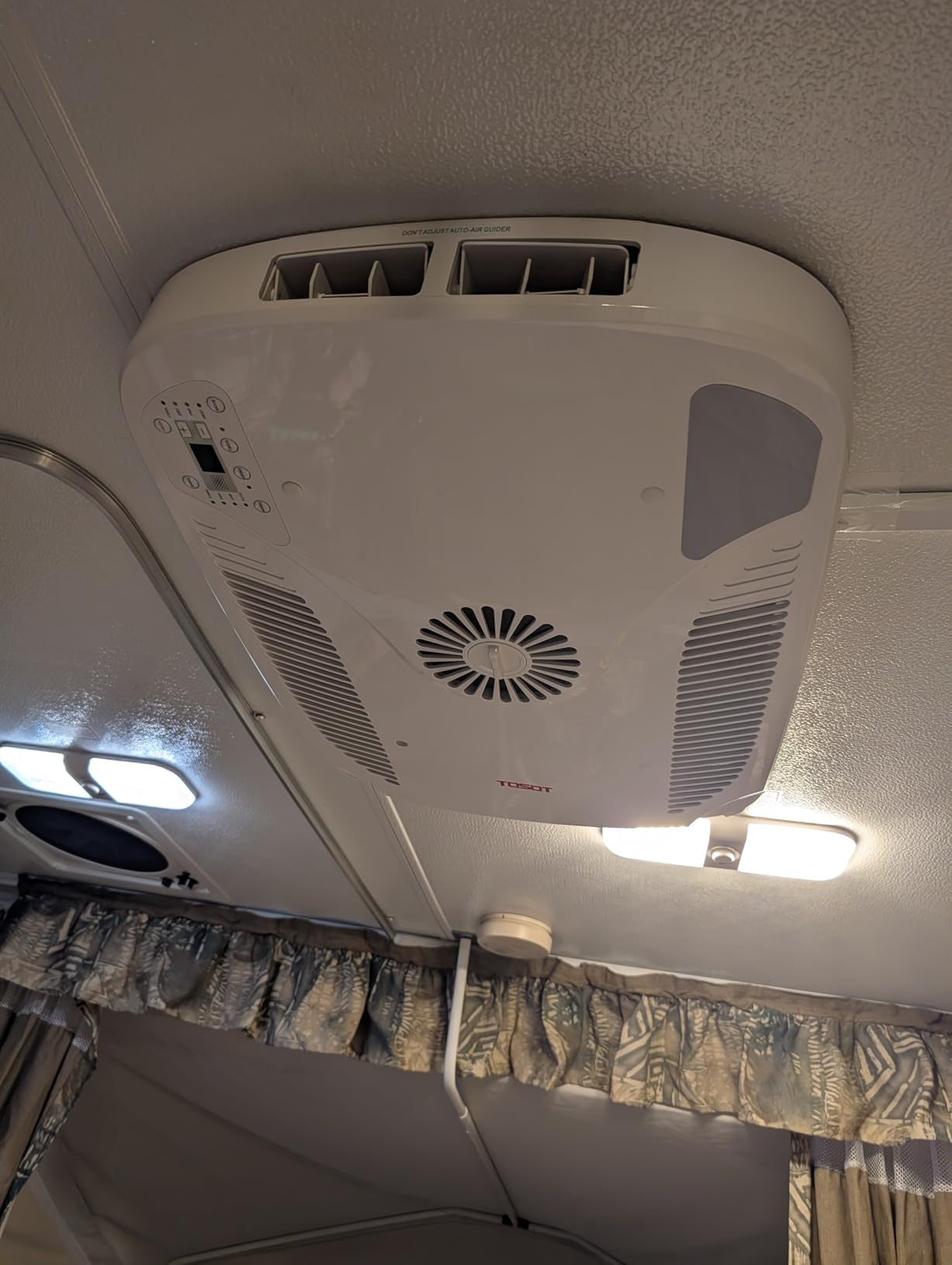 TOSOT 16000 BTU RV Air Conditioner, 43dB Ultra Quiet, White | RV Rooftop AC With Heat Pump Heating and Cooling, Non-Ducted, Wifi and Remote Control, for Campers, Trailers, Food Truck customer photo 2