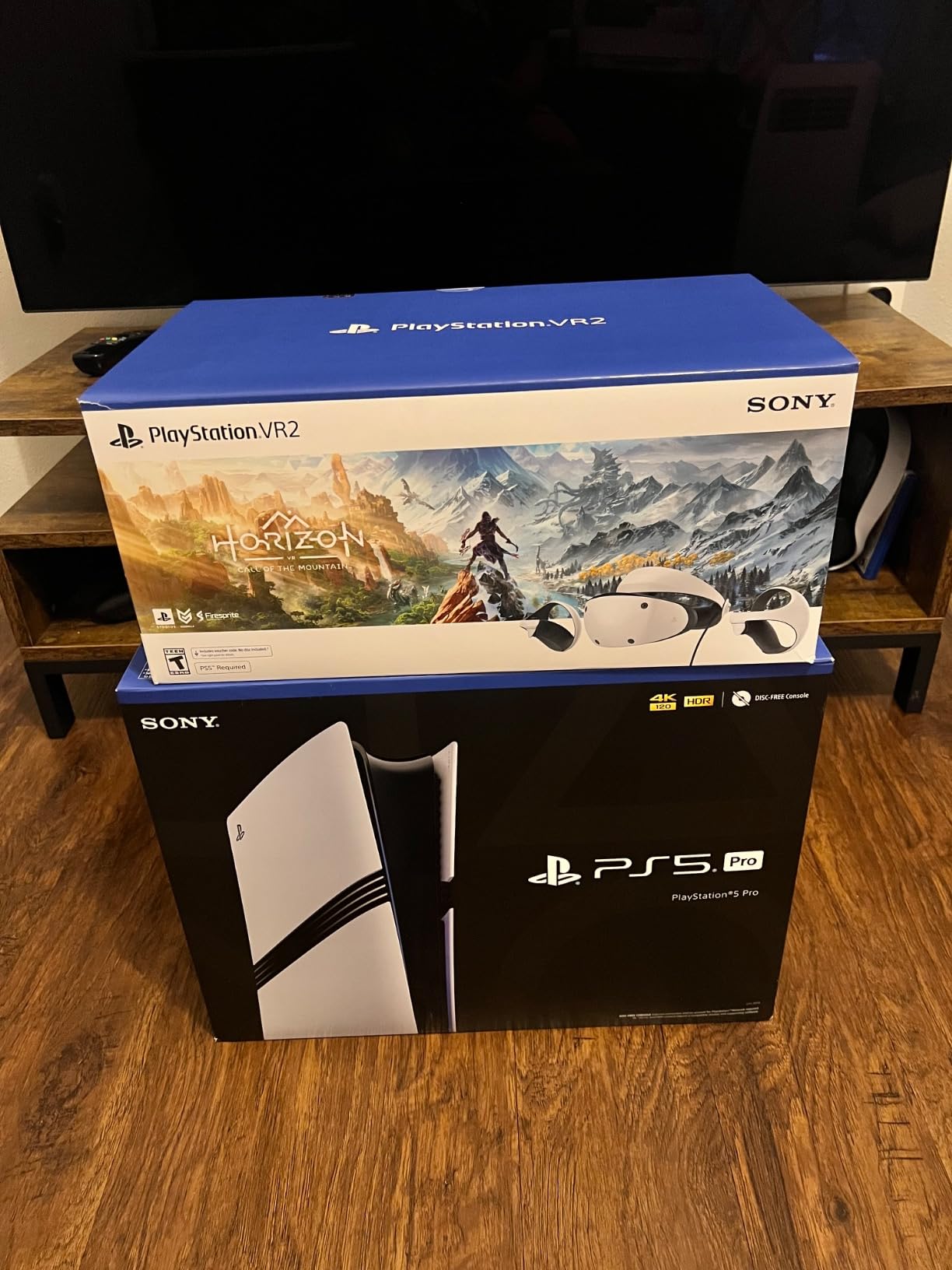 PlayStation VR2 Horizon Call of The Mountain™ Bundle (PSVR2) customer photo 1