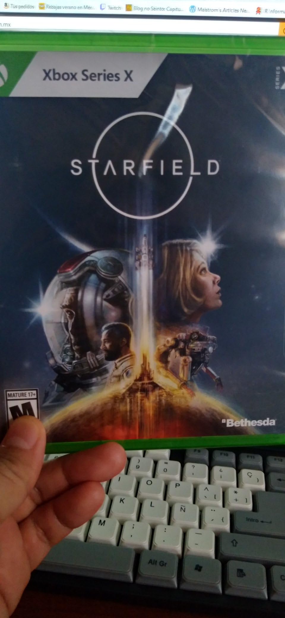 Starfield: Standard Edition - Xbox Series X customer photo 2