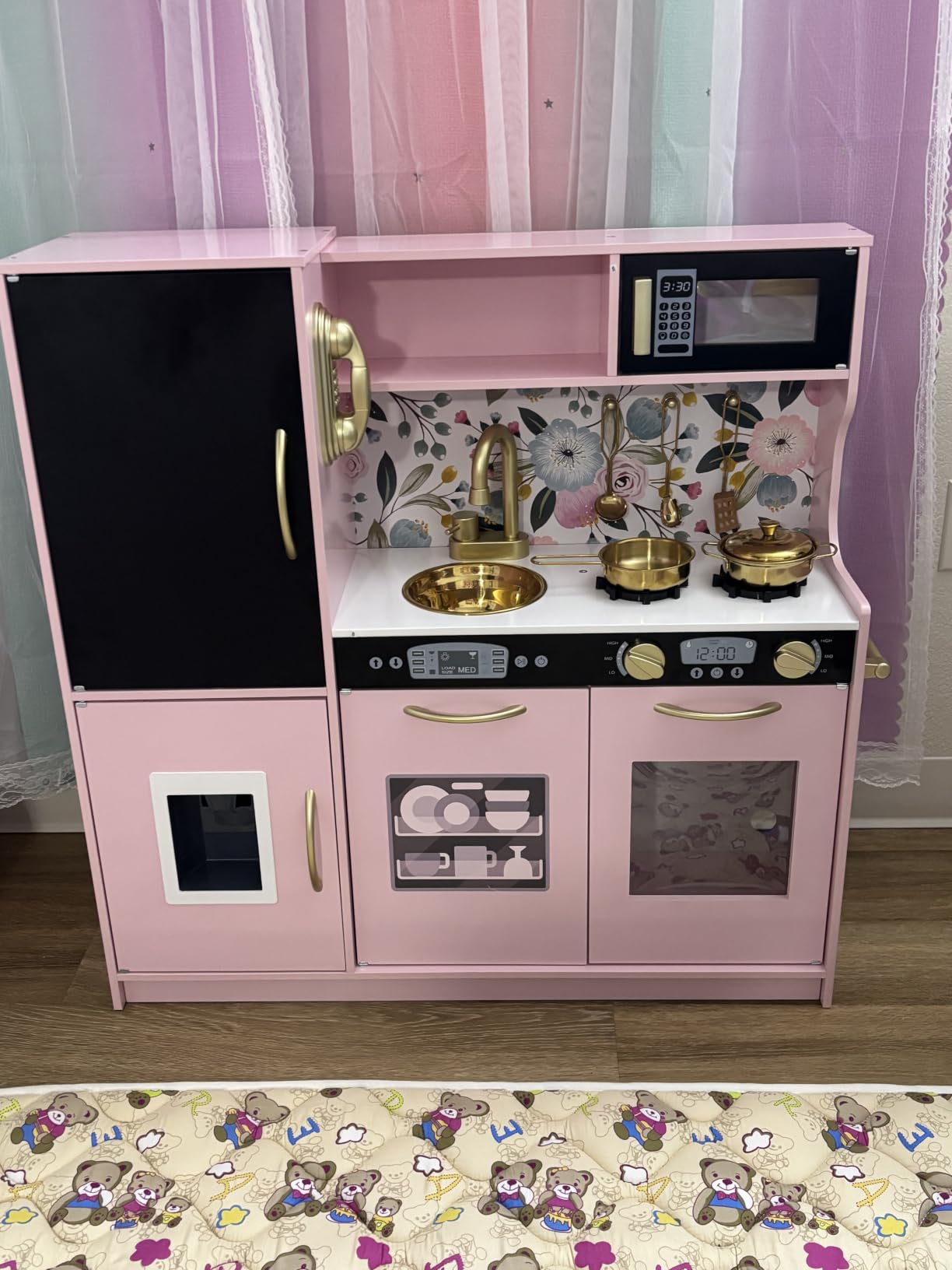 Best Choice Products Wooden Play Kitchen for Kids, Pretend Play Cooking Toy Set with Sink, Oven, Microwave, Refrigerator, Ice Maker & Accessories, Kitchen Playset for Toddlers Ages 3+ - White customer photo 1