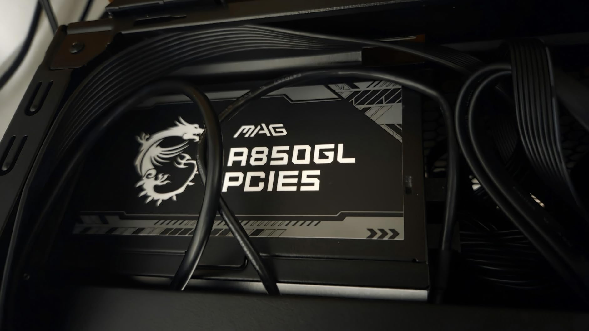 MSI MAG A850GL PCIE5, Fully Modular Compact Gaming 850W Power Supply, 80+ Gold, ATX 3.1 & PCIe 5.1 Ready, Native Dual-Color 12V-2x6 Cable, 10 Year Warranty customer photo 1