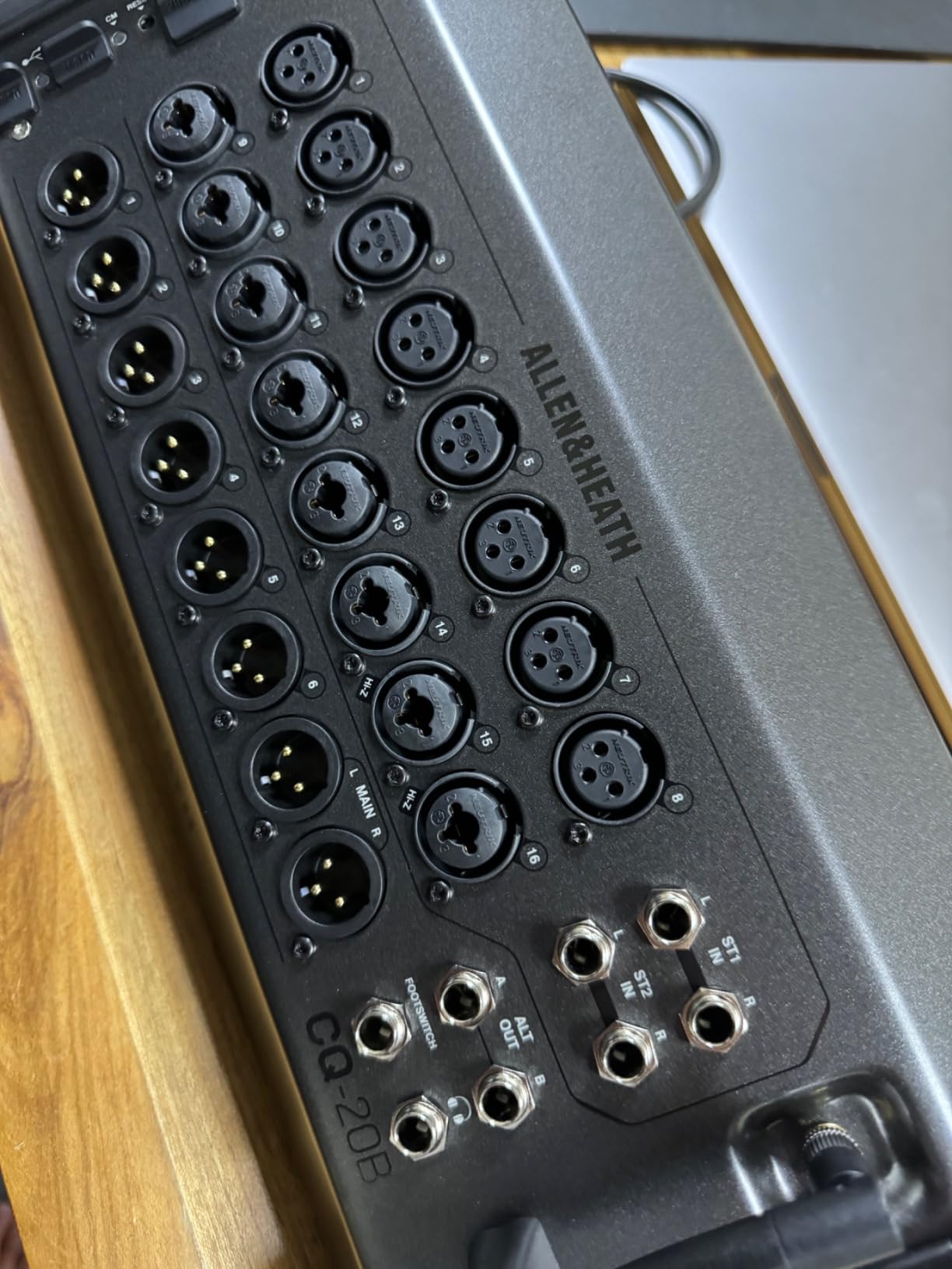 Allen & Heath CQ-18T Digital Mixer with 7