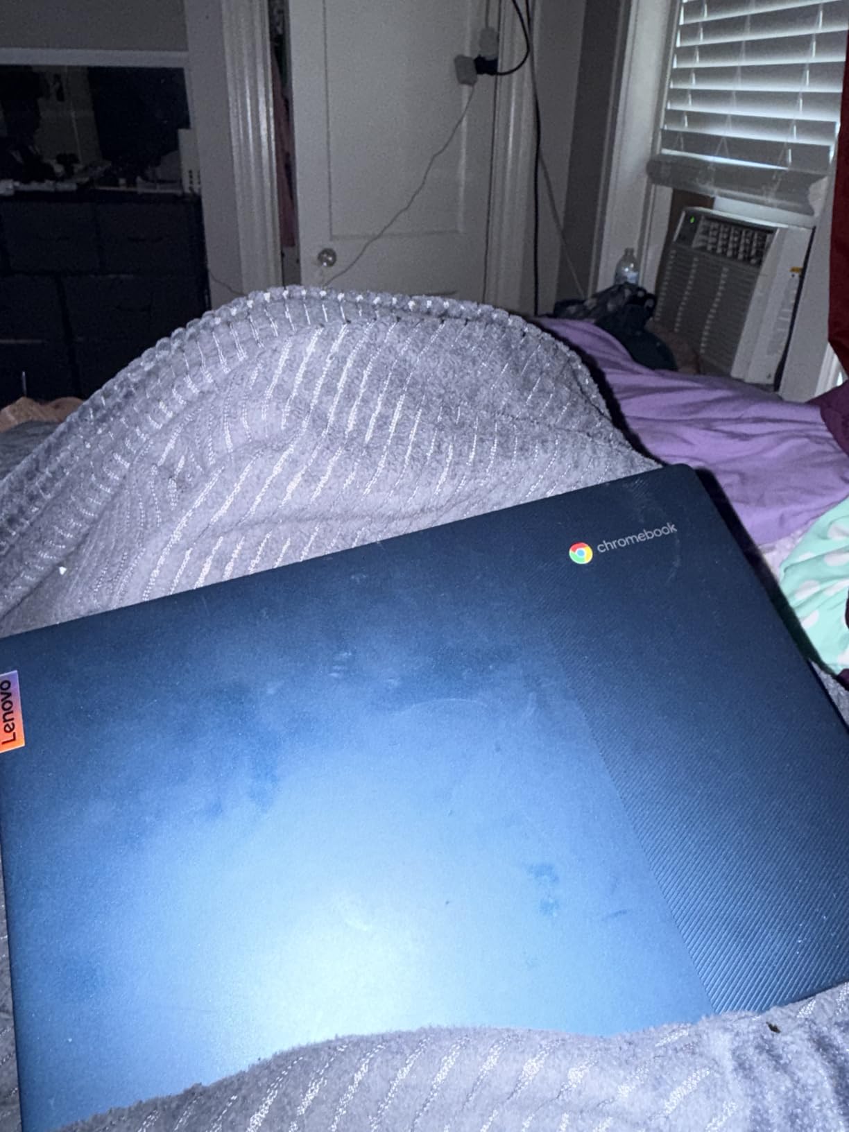 Lenovo Flagship Chromebook, 14'' FHD Touchscreen Slim Thin Light Laptop Computer, 8-Core MediaTek Kompanio 520 Processor, 4GB RAM, 64GB eMMC, WiFi 6,Chrome OS, Abyss Blue customer photo 1