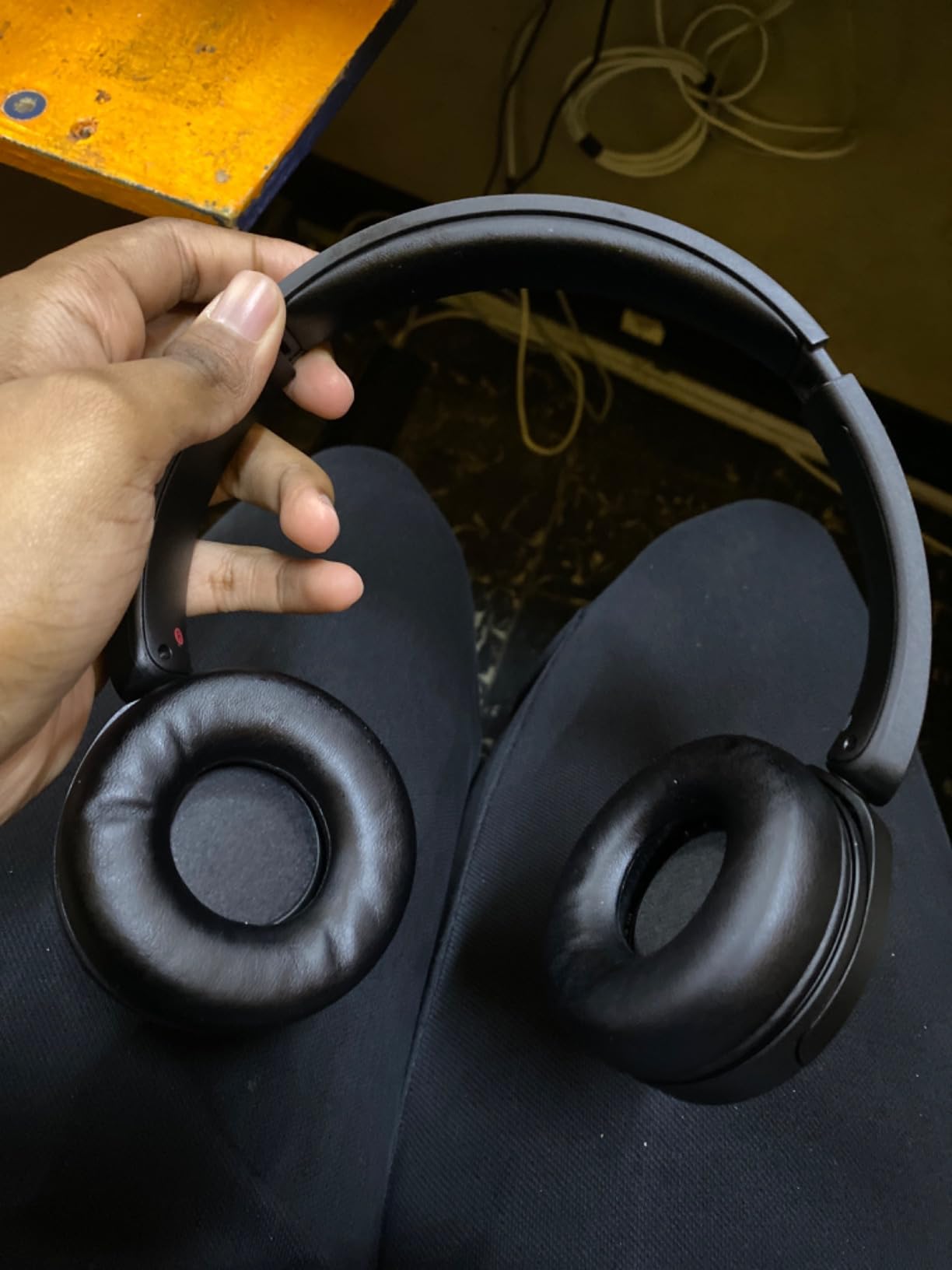 Sony WH-CH520 Wireless Bluetooth On-Ear Headphones with Microphone, Up to 50 Hours Battery Life with Quick Charge Function, Includes USB-C Charging Cable - White - International Version (No Warranty) customer photo 2