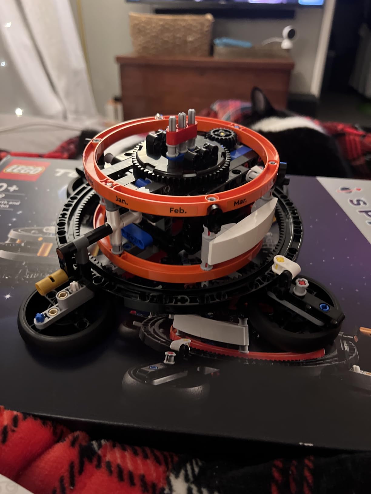 LEGO Technic Planet Earth and Moon in Orbit 42179 customer photo 1