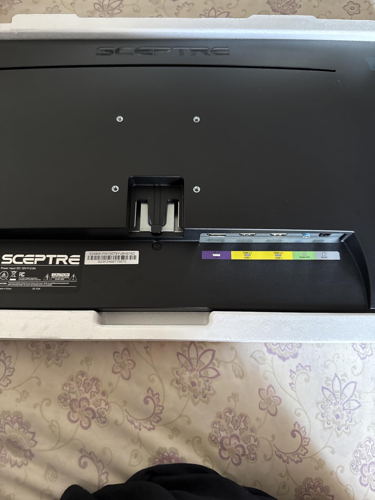 Sceptre Prime 24-inch Gaming Monitor 100Hz 1ms DisplayPort HDMI x2 100% sRGB AMD FreeSync Build-in Speakers, Eye Care Frameless Machine Black 2025 (E248W-FW100T) customer photo 1