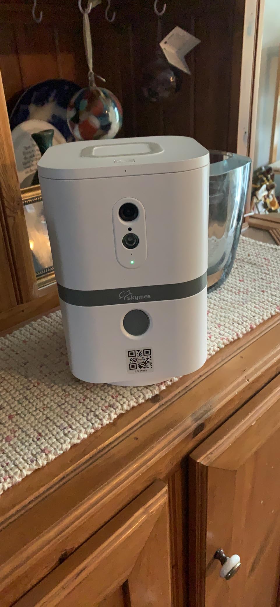 Petalk AI II Dog Camera Automatic Treat Dispenser, 5G WiFi Pet Camera with 180° Pan Full-Room View,Night Vision,Two Way Audio for Dogs and Cats,Compatible with Alexa customer photo 2