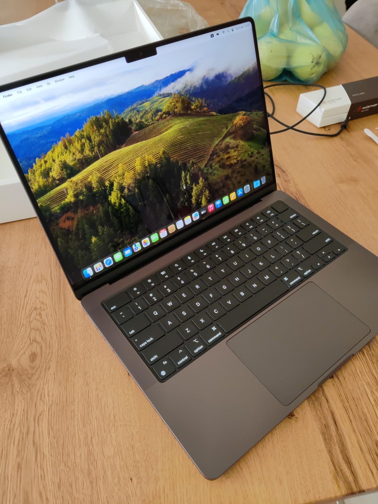Apple 2023 MacBook Pro Laptop M3 Pro chip with 11‑core CPU, 14‑core GPU: Built for Apple Intelligence, 14.2-inch Liquid Retina XDR Display, 18GB Unified Memory, 512GB SSD Storage; Space Black customer photo 2