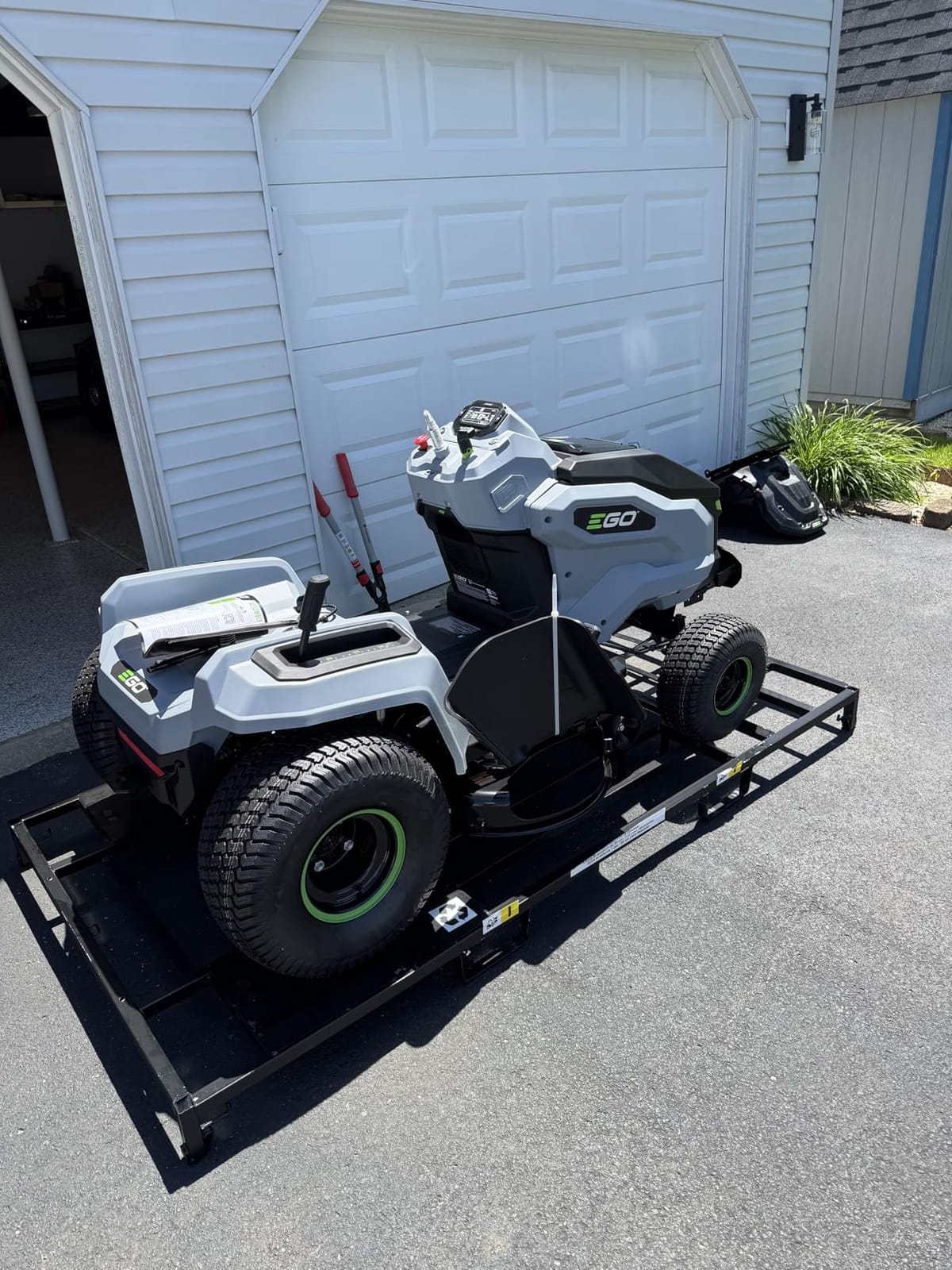 EGO Power+ Electric Riding Lawn Mower, 42
