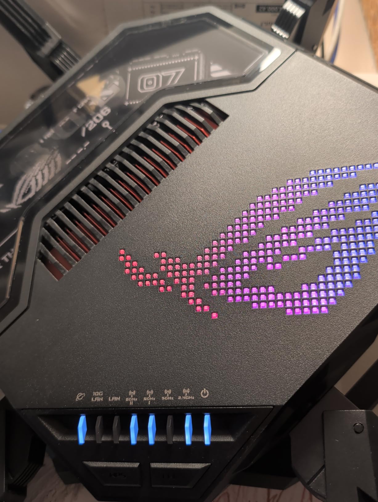 ASUS ROG Rapture GT-BE98 Pro WiFi 7 Gaming Router - Quad-Band, 30Gbps, Mesh customer photo 2