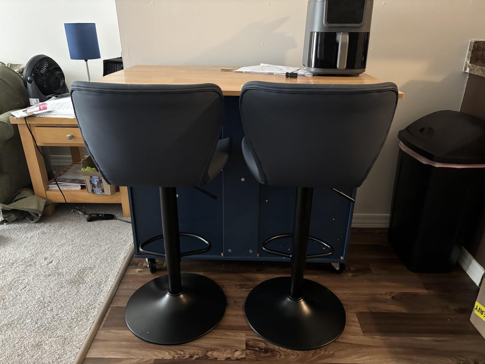 Nalupatio Modern Bar Stools Set of 2, Adjustable Faux Leather Upholstered Swivel Bar Stools, Counter Height Bar Chairs with Back for Kitchen Island, Black customer photo 2