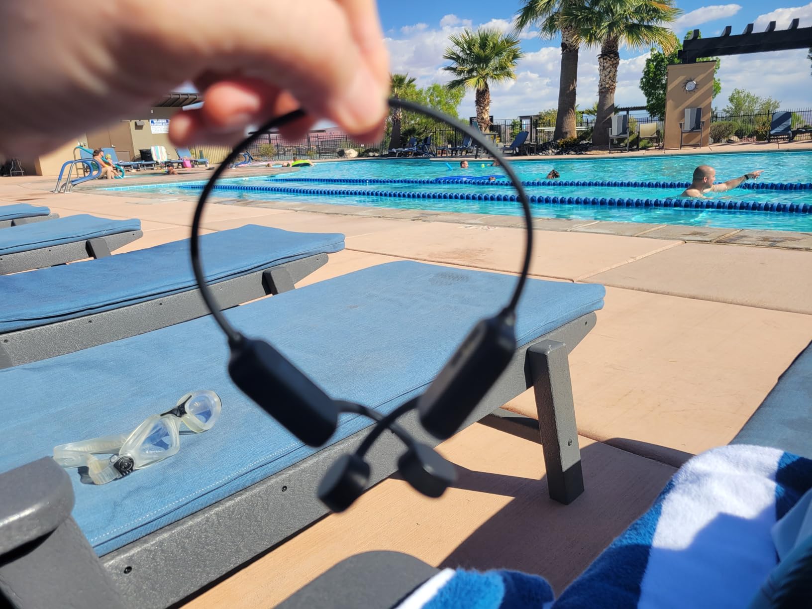 Tayogo Swimming Headphones, Bone Conduction Open-Ear Headphones for Swimming, 32GB MP3 Player & Bluetooth 5.4, Underwater Swimming Headphones, Earbuds Underwater for Running Cycling Workout (Black) customer photo 2