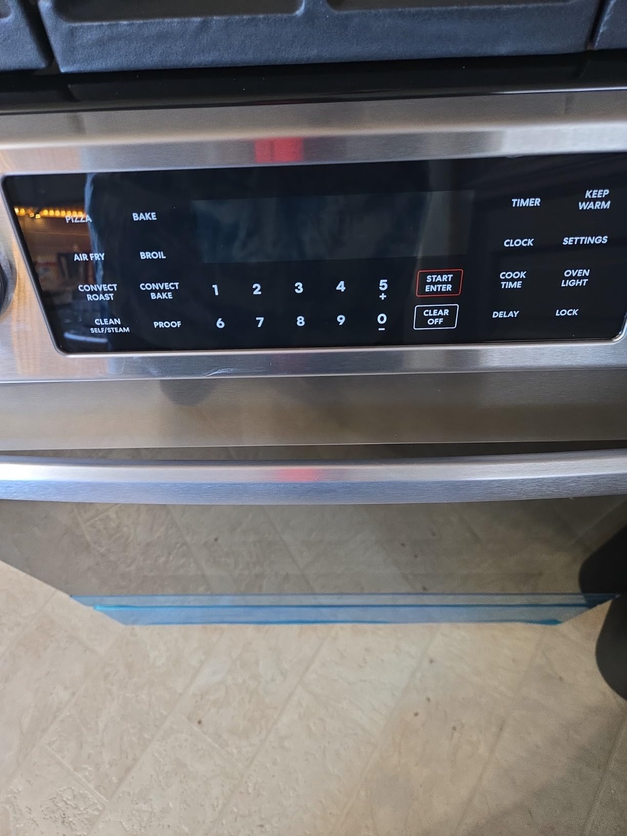 30 in. Lumin Coll 6.1 cu ft 5 Burner Gas Range, Air Fry, Stainless Steel customer photo 1