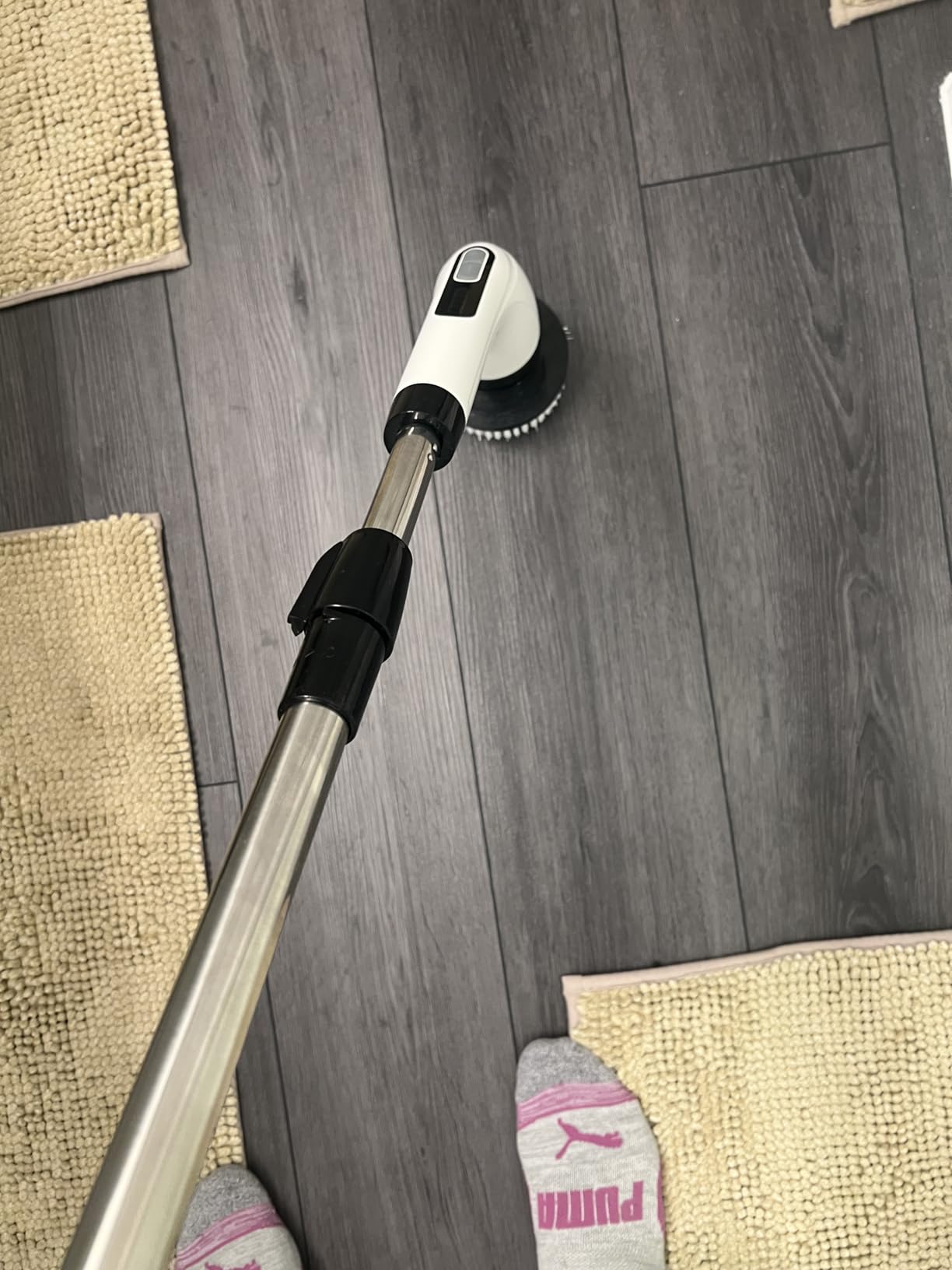 Highyes Electric Spin Scrubber for Cleaning Bathroom: Cordless Power Shower Scrubber - Electric Cleaning Brush for Tile Tub customer photo 1