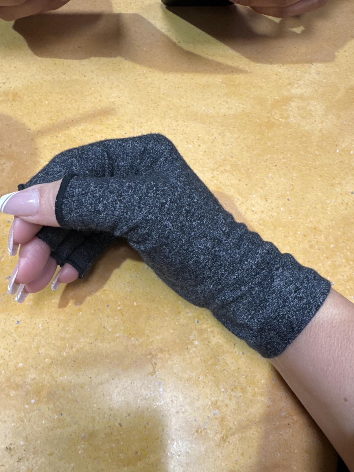 Duerer Arthritis Gloves Women Men, Carpal Tunnel, Rheumatiod, Tendonitis, Fingerless Hand Thumb Compression Gloves customer photo 1