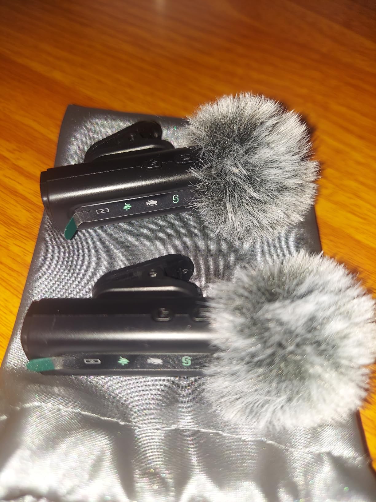 USB C Lavalier Microphone Wireless Mini Mic for Type-C Android Phone/Tablet/PC Video Recording Clip-on Mics with Rotatable Clip&Denoise Recording, Ideal for Vlog Tiktok Youtube Podcast Content Creator customer photo 1