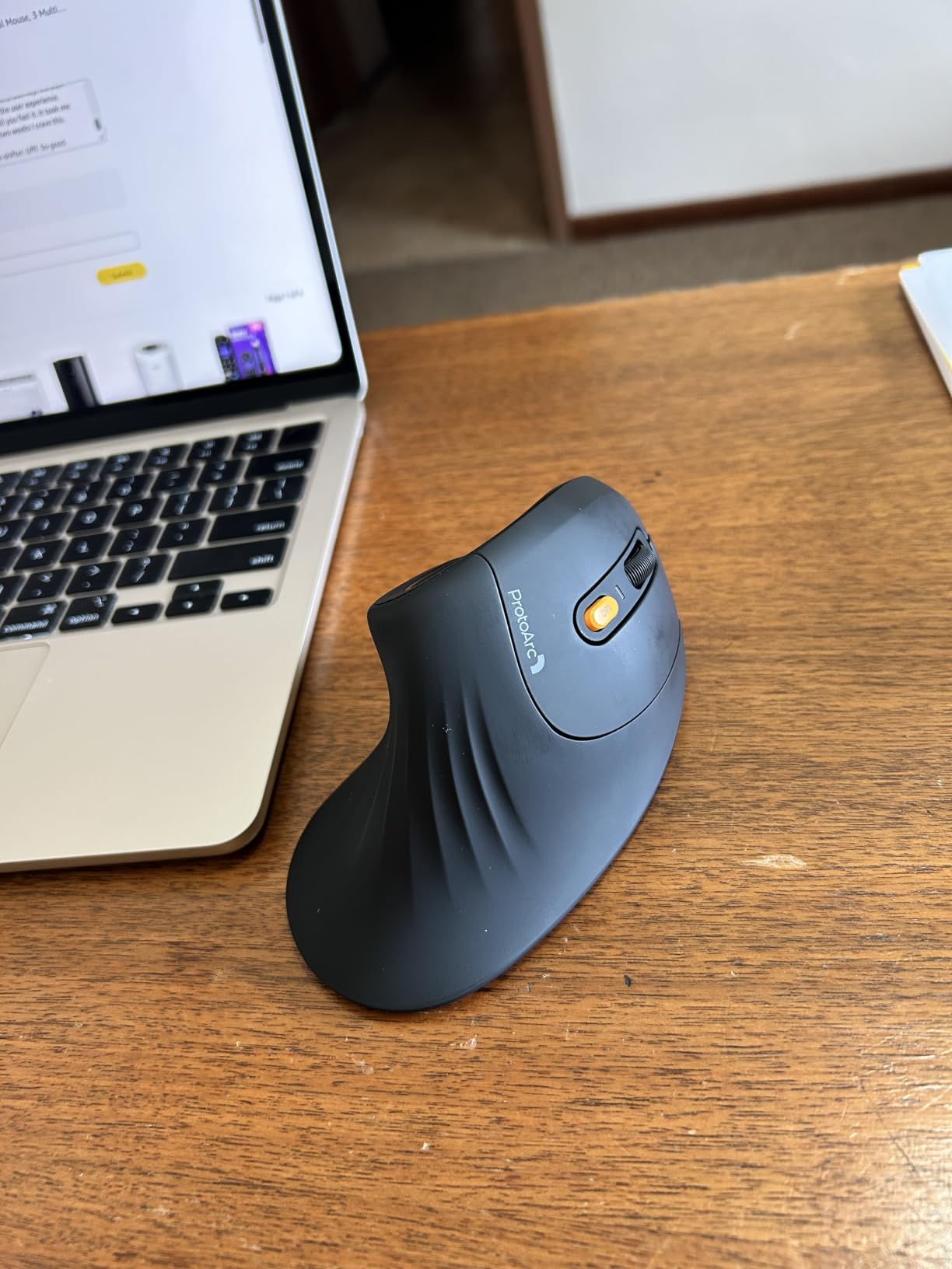 ProtoArc EM11 NL Wireless Ergonomic Vertical Mouse, Rechargeable, Black | 58° vertical design supports a natural wrist posture, connect 3 devices via Bluetooth/2.4G USB-A, 500mAh USB-C rechargeable. customer photo 1