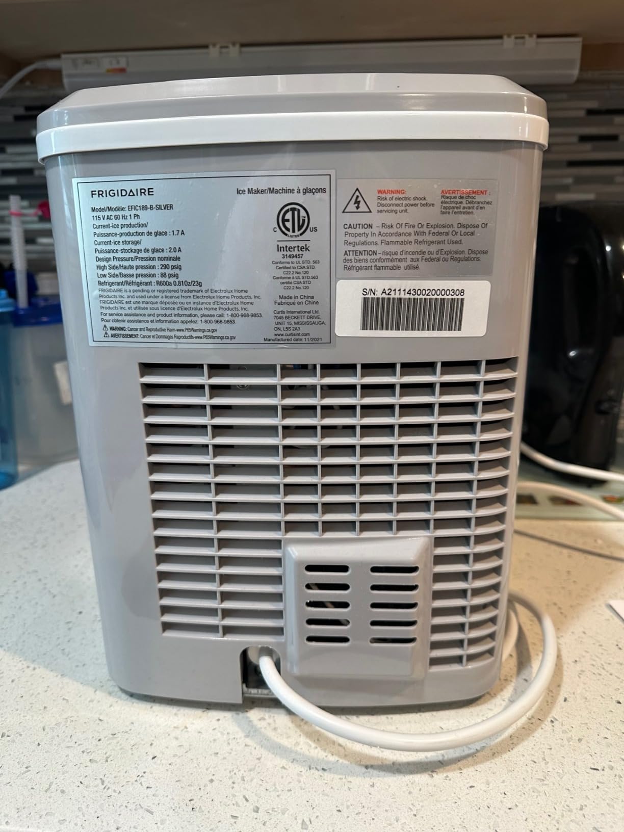 FRIGIDAIRE EFIC128AMZBLK Compact Countertop Ice Maker, 26 lb per Day, Black customer photo 2