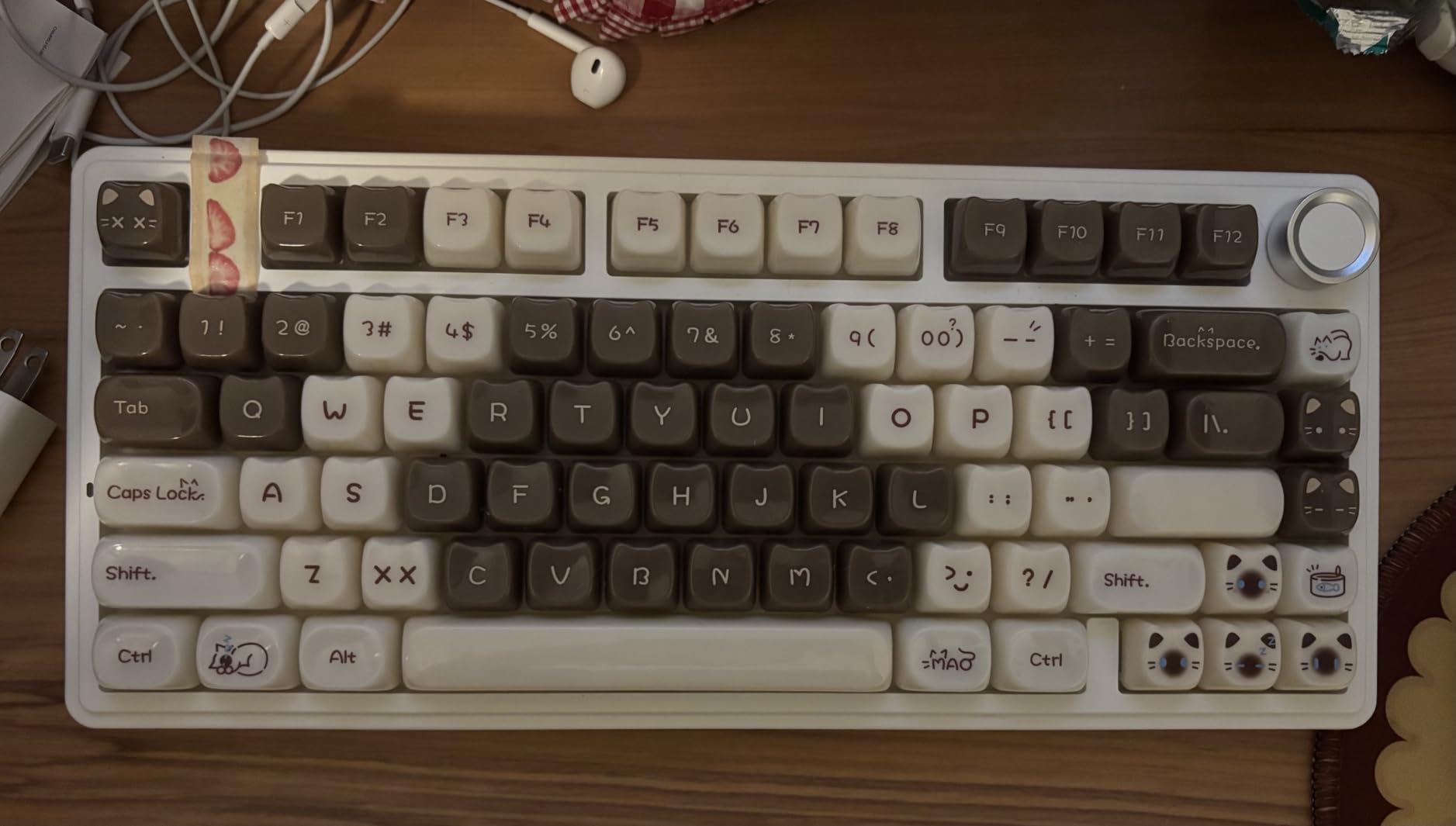 AULA F75 75% Wireless Mechanical Keyboard, Hot Swappable Creamy Keyboard, Pre-lubed Greywood Switches RGB Backlit Gaming Keyboards, 2.4GHz/Type-C/BT5.0(Cool Black) customer photo 1