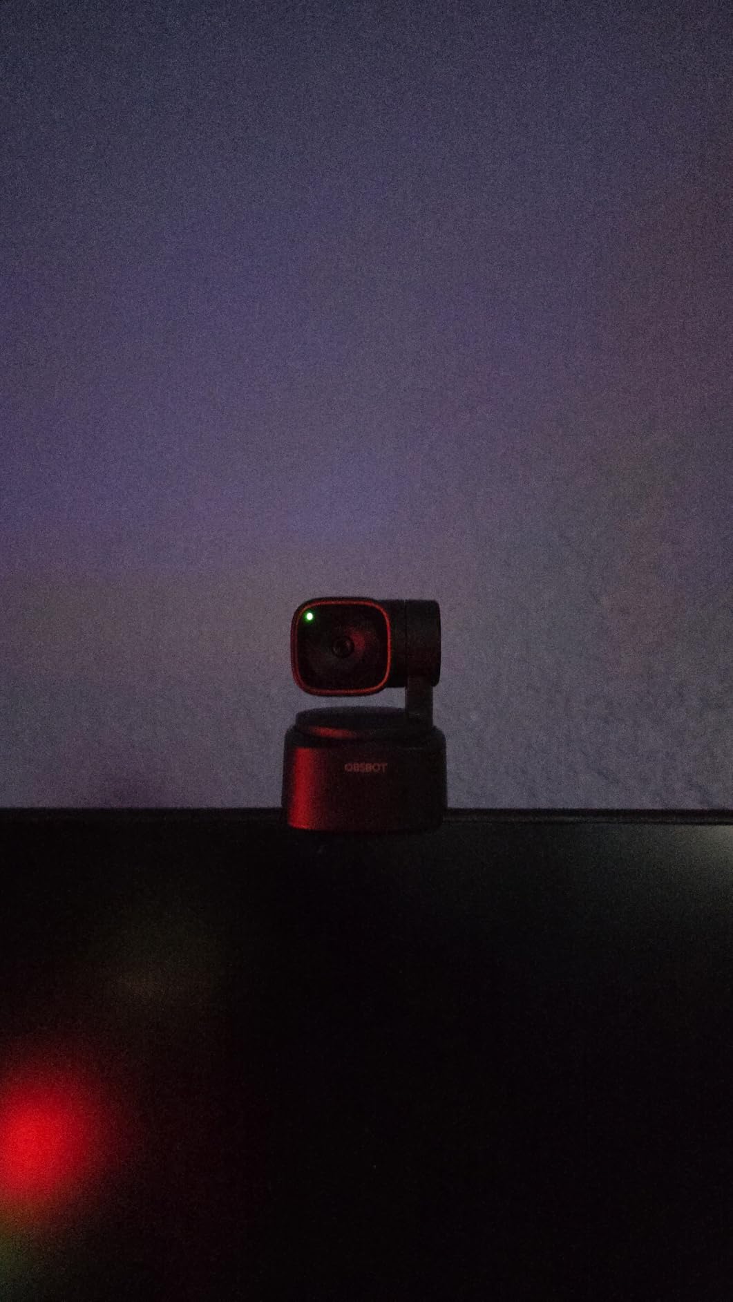 OBSBOT Tiny 2 Lite 4K Webcam for PC, AI Tracking PTZ Streaming Camera customer photo 1