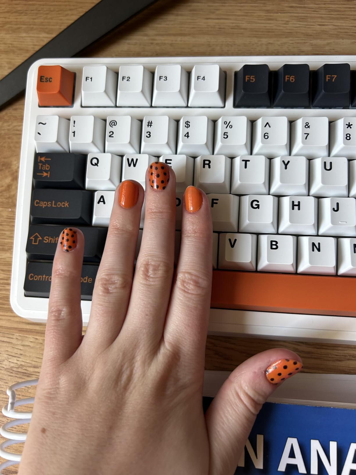 Carbon 174 Keys PBT Double Shot Keycap Set,Orange Retro Custom Key Cap Keycaps 60 Percent Cherry Profile Keycaps for 61/64/68/84/87/100/104/108 Mechanical Keyboard customer photo 1