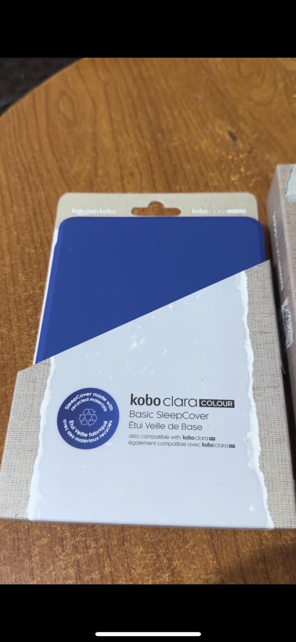 Kobo Clara Colour | Colour eReader | 6” Glare-Free Colour E Ink Kaleido™ 3 Display | Dark Mode Option | Waterproof | Audiobooks | 16GB of Storage | Black customer photo 2