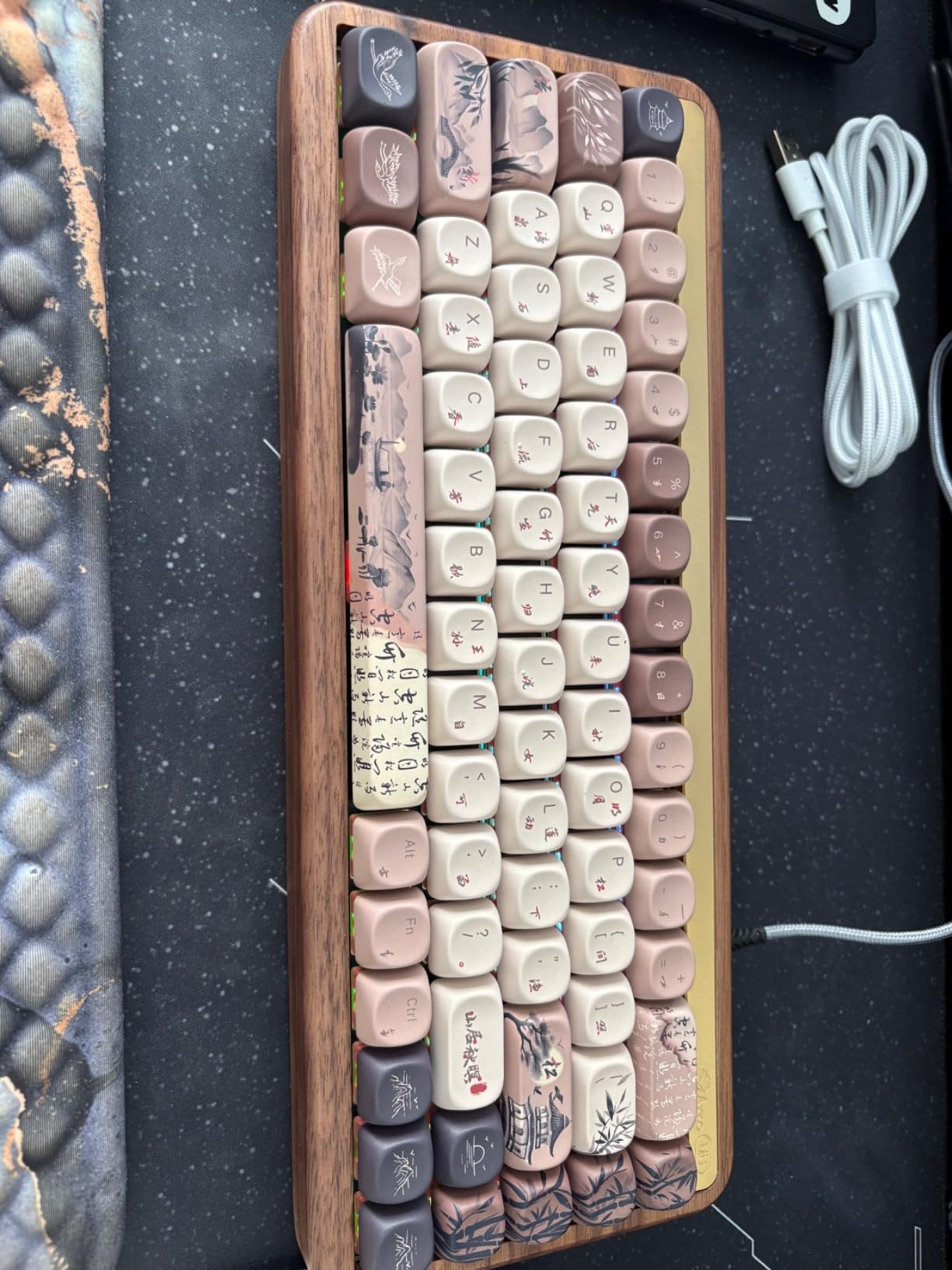 Akko Mechanical Gaming Keyboard with Walnut Wooden Case, MU01 Mountain Seclusion 65% 68-Key RGB 2.4G Wireless/Bluetooth/Wired Hot-swappable Keyboard with PBT Dye-Sub Keycaps for Mac & Win customer photo 2