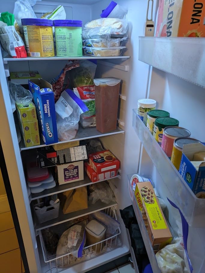 BLACK+DECKER 17 Cu. Ft. Convertible Freezer Refrigerator, BUC1700XB, Black customer photo 1
