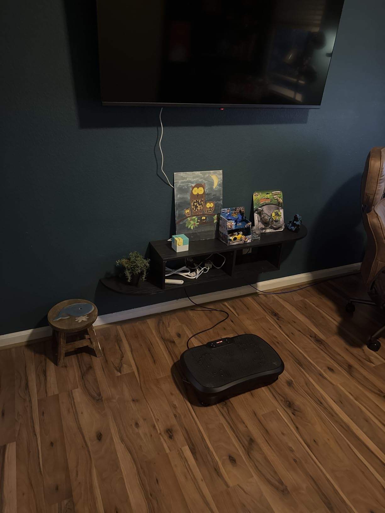 4 EVER WINNER Floating TV Stand with Storage, 55