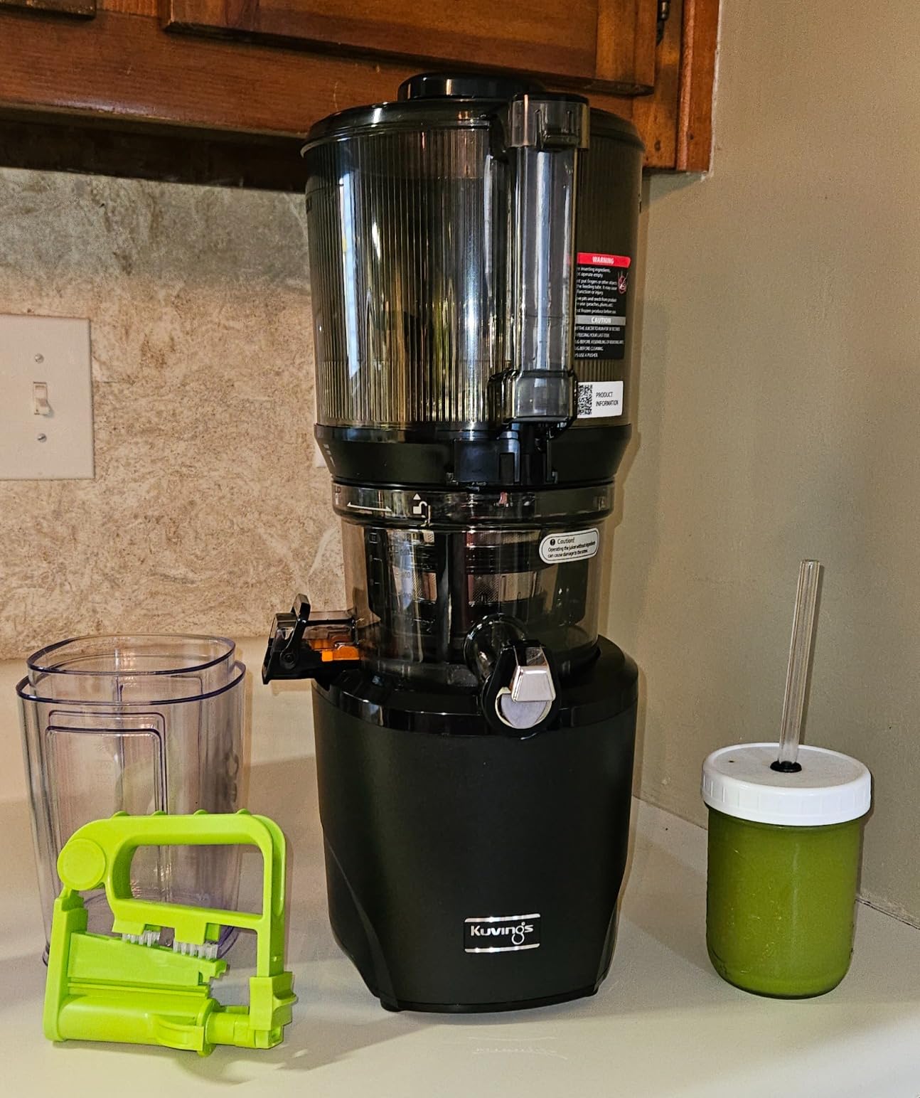 Kuvings AUTO10 Cold Press Juicer Machine, Hands-Free, 100 oz, White customer photo 1