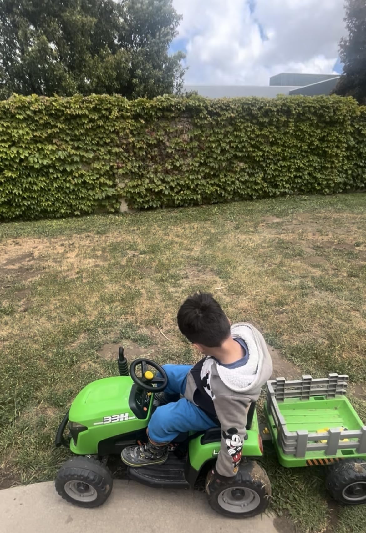 ARBELI 24V Ride On Tractor w/2.4G Remote Control, Tiltable Trailer, Green | 2×75w motors, EVA tires, detachable trailer, bluetooth music, 24v ride on toys for kids ages 2-5, ideal for backyards/parks customer photo 1