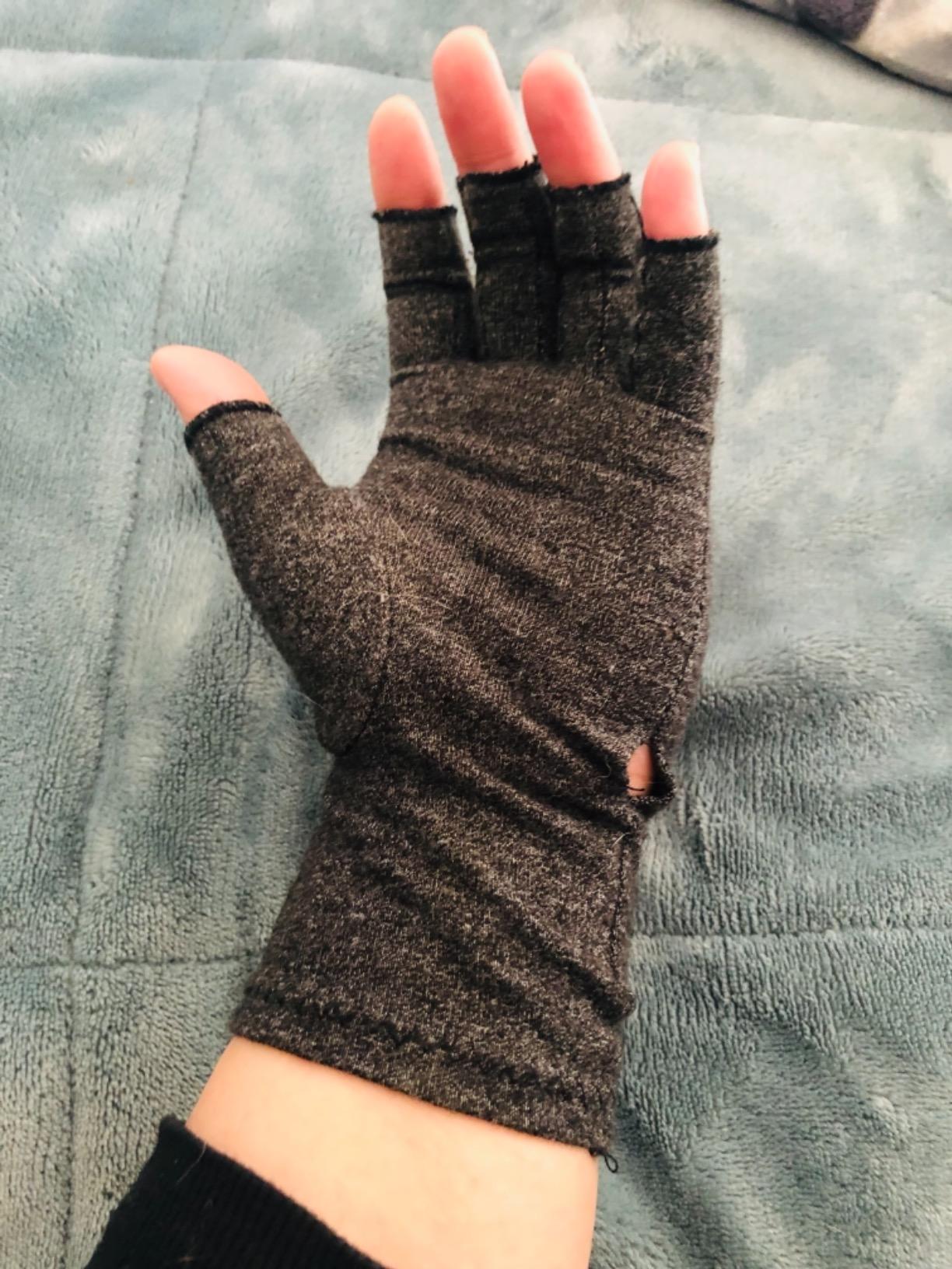 Doctor Developed Compression Gloves for Women and Men, Open-Finger Arthritis Gloves, Typing Gloves, Arthritis & Carpal Tunnel customer photo 2