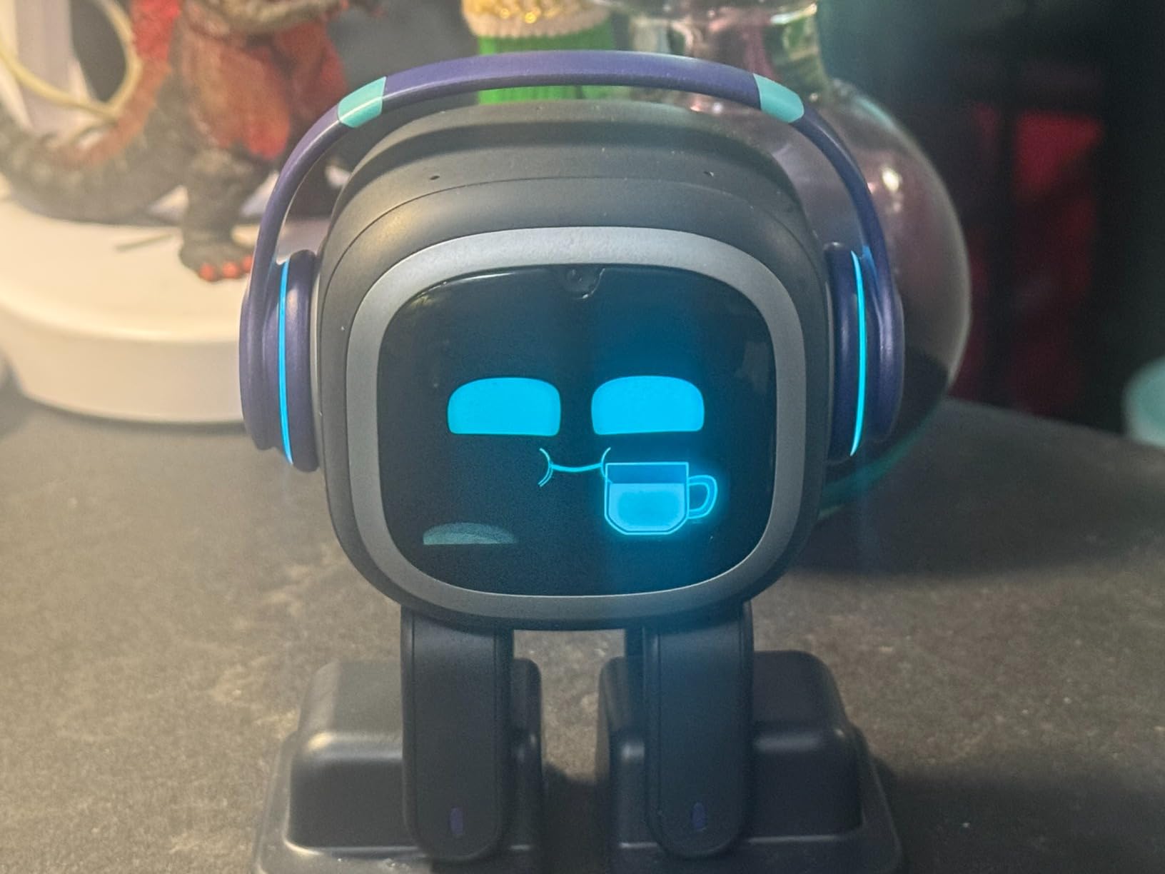 EMOPET AI Desk Robot Companion - ChatGPT Enabled with Voice Commands & Dancing, Interactive AI Robot Pet with Personality, for Adults and Kids customer photo 1