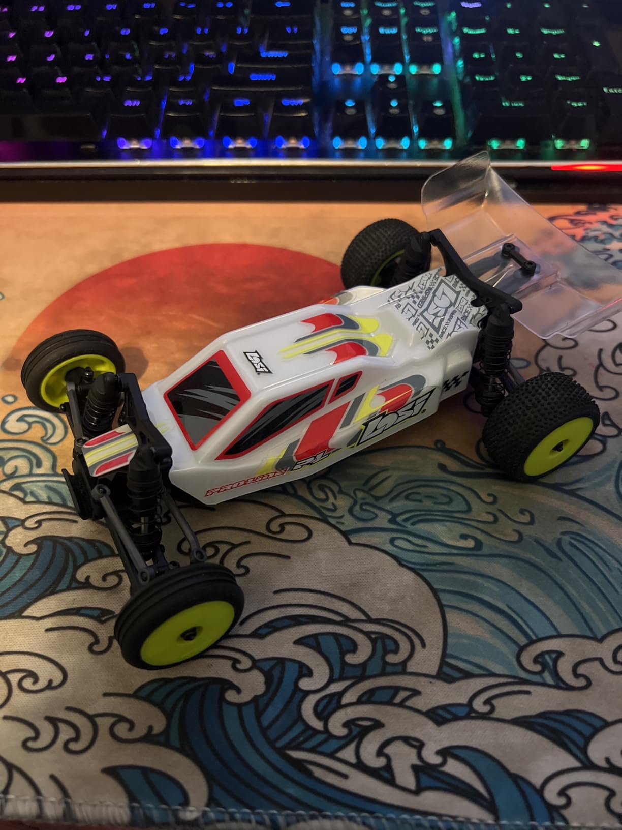 Losi Micro-B 2 Wheel Drive Buggy White RTR LOS00007T1 customer photo 1