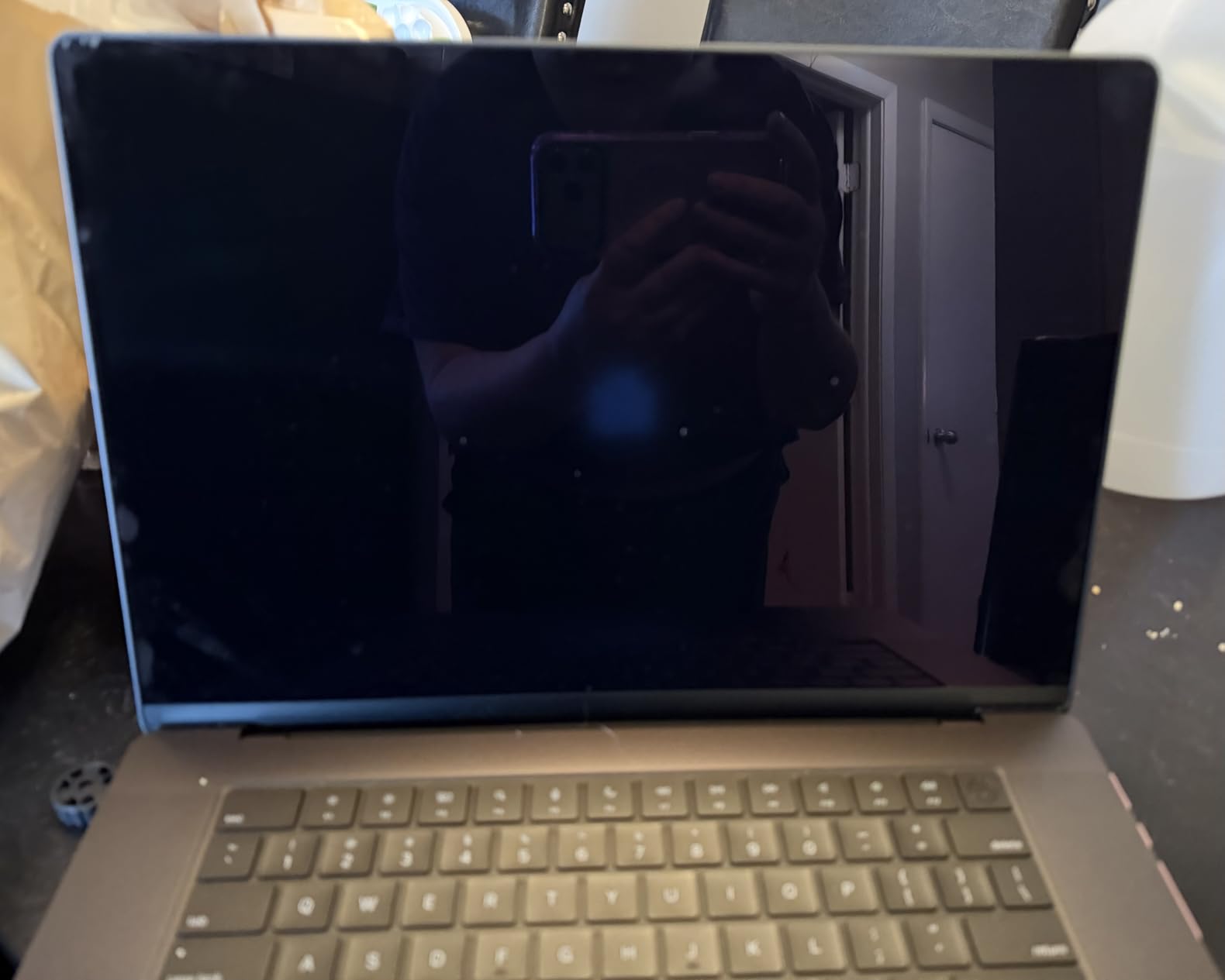 Apple 2024 MacBook Pro Laptop with M4 Pro, 14‑core CPU, 20‑core GPU: Built for Apple Intelligence, 16.2-inch Liquid Retina XDR Display, 48GB Unified Memory, 512GB SSD Storage; Silver customer photo 1