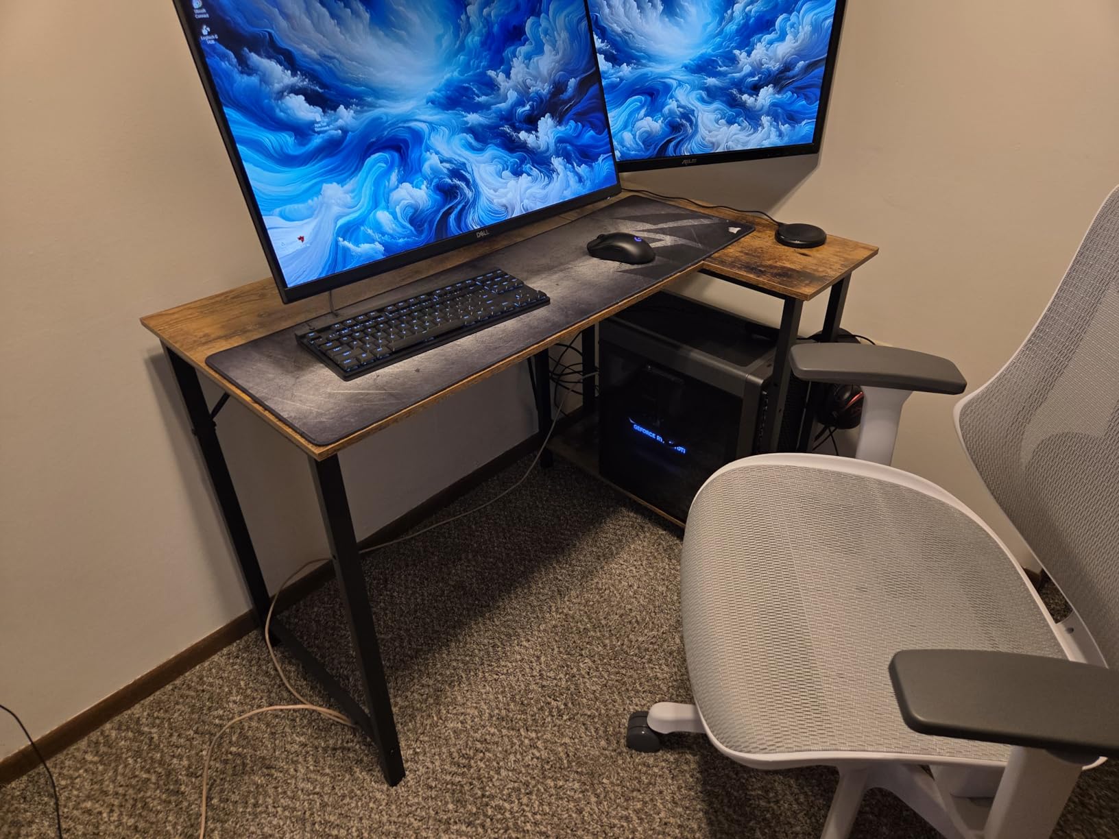 Lufeiya Small L Shaped Desk with Power Outlet Shelves, 40 Inch Corner Computer Desk for Small Space Home Office, L-Shaped Gaming Desk PC Desks with Charging Station, Black customer photo 2