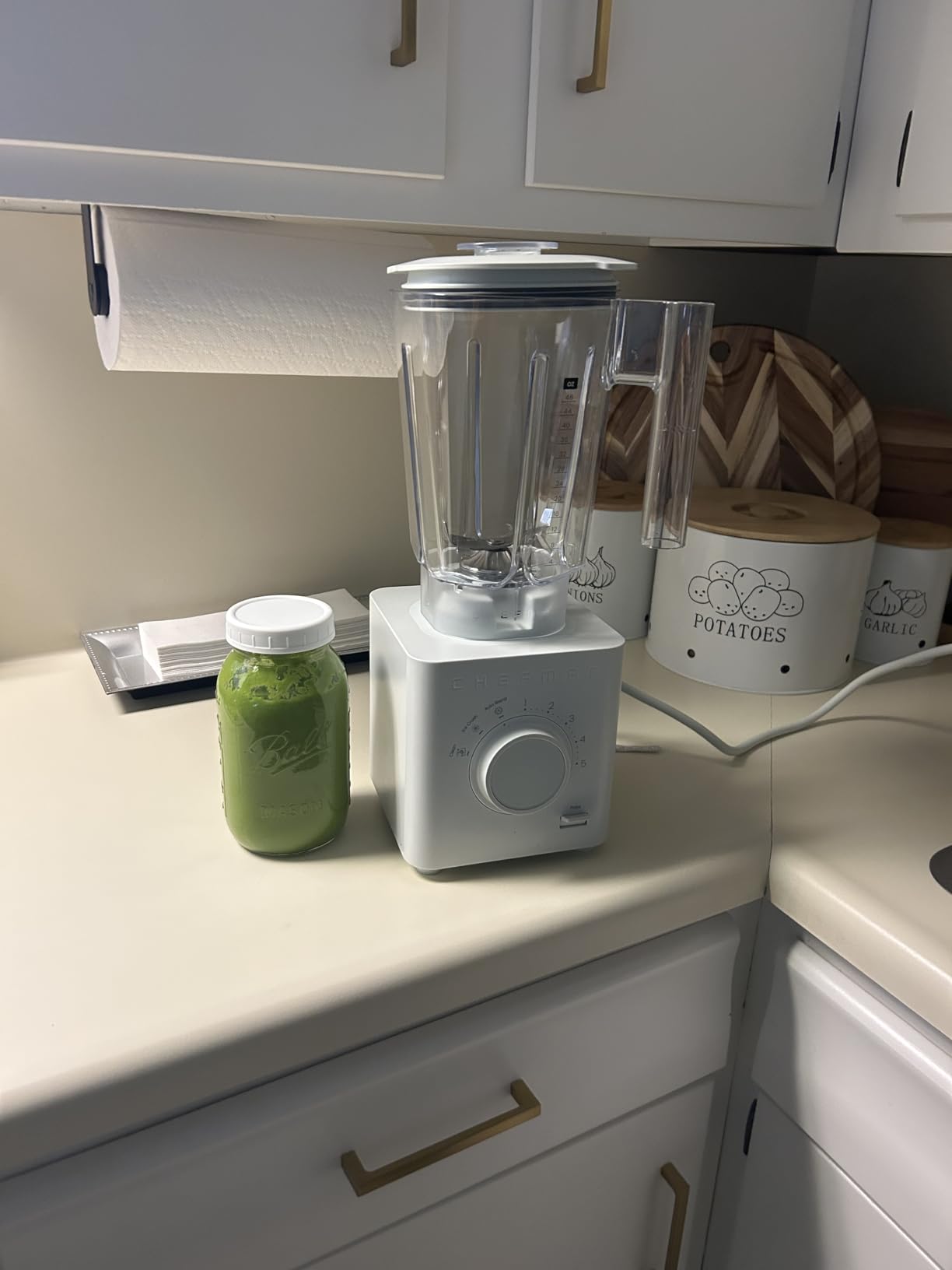 Chefman Obliterator 48 oz Countertop Blender for Smoothies, 1380W Motor to Crush Ice, Nuts, and Frozen Fruit with Stainless Steel Blade, Auto Blend Function, Includes Tamper and Scraper - Concrete customer photo 1