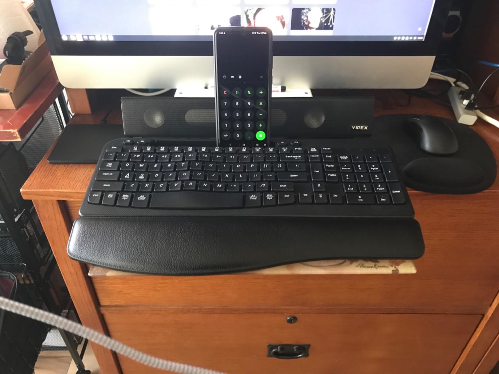EAYBLLY 2.4G Wireless Ergonomic Keyboard, Full Size Wave Keys with Memory Foam Wrist Rest & 7.28in Phone Holder, USB-C Adapter Included for Windows Mac Chrome OS, Office or Home (Black) customer photo 1