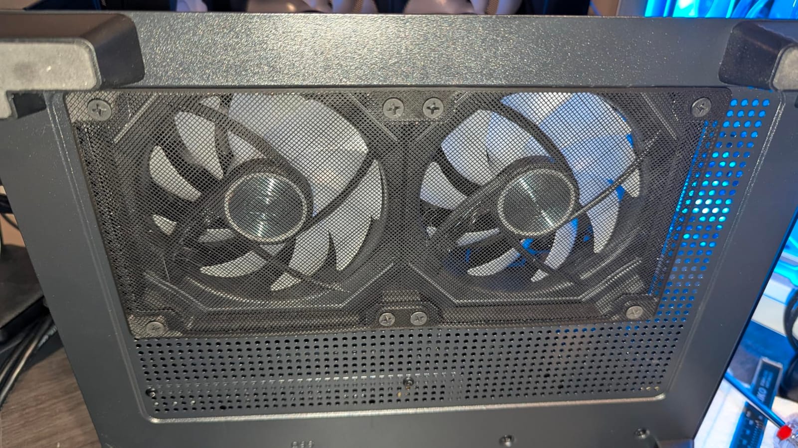 darkFlash ITX PC Case, Pre-Install 3 PWM ARGB Fans Computer Case, Full View Dual Tempered Glass ITX Case, Mini Size, Supports 240mm AIO(C275P) (Black) customer photo 2